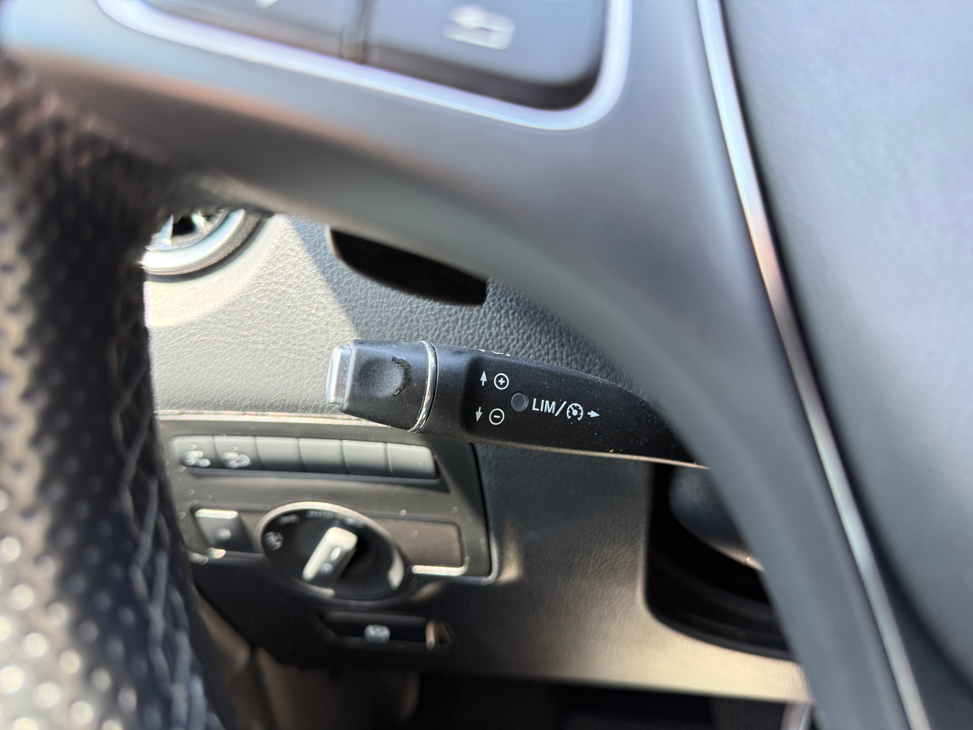 MERCEDES-BENZ Vito 116 CDI Lang Pro Tourer 4Matic 9G-Tronic 5-Plätzer-image-13
