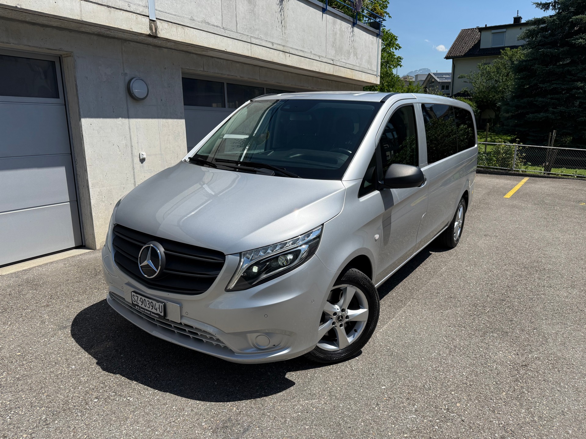 MERCEDES-BENZ Vito 116 CDI Lang Pro Tourer 4Matic 9G-Tronic 5-Plätzer