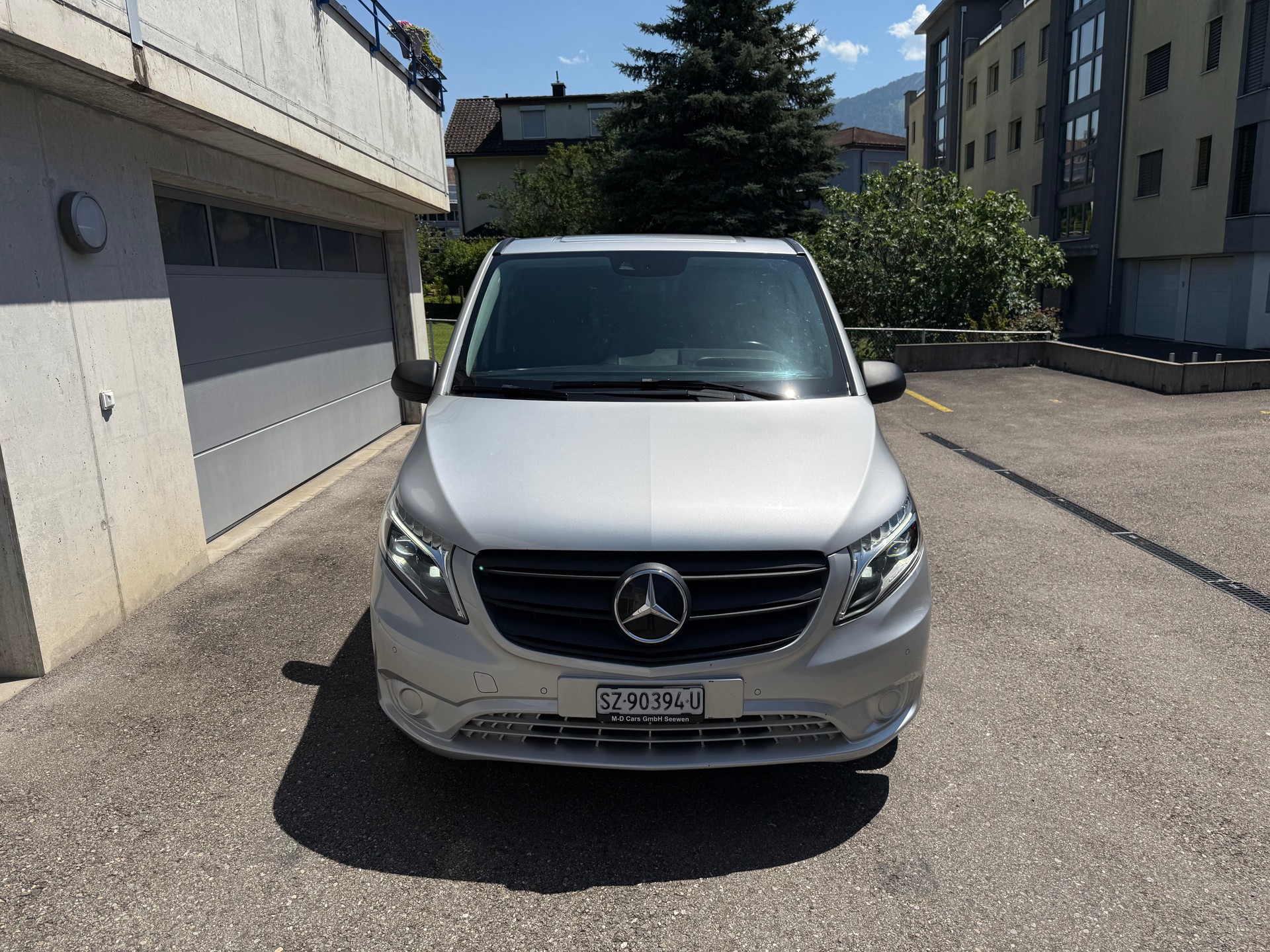 MERCEDES-BENZ Vito 116 CDI Lang Pro Tourer 4Matic 9G-Tronic 5-Plätzer-showroom-element-1