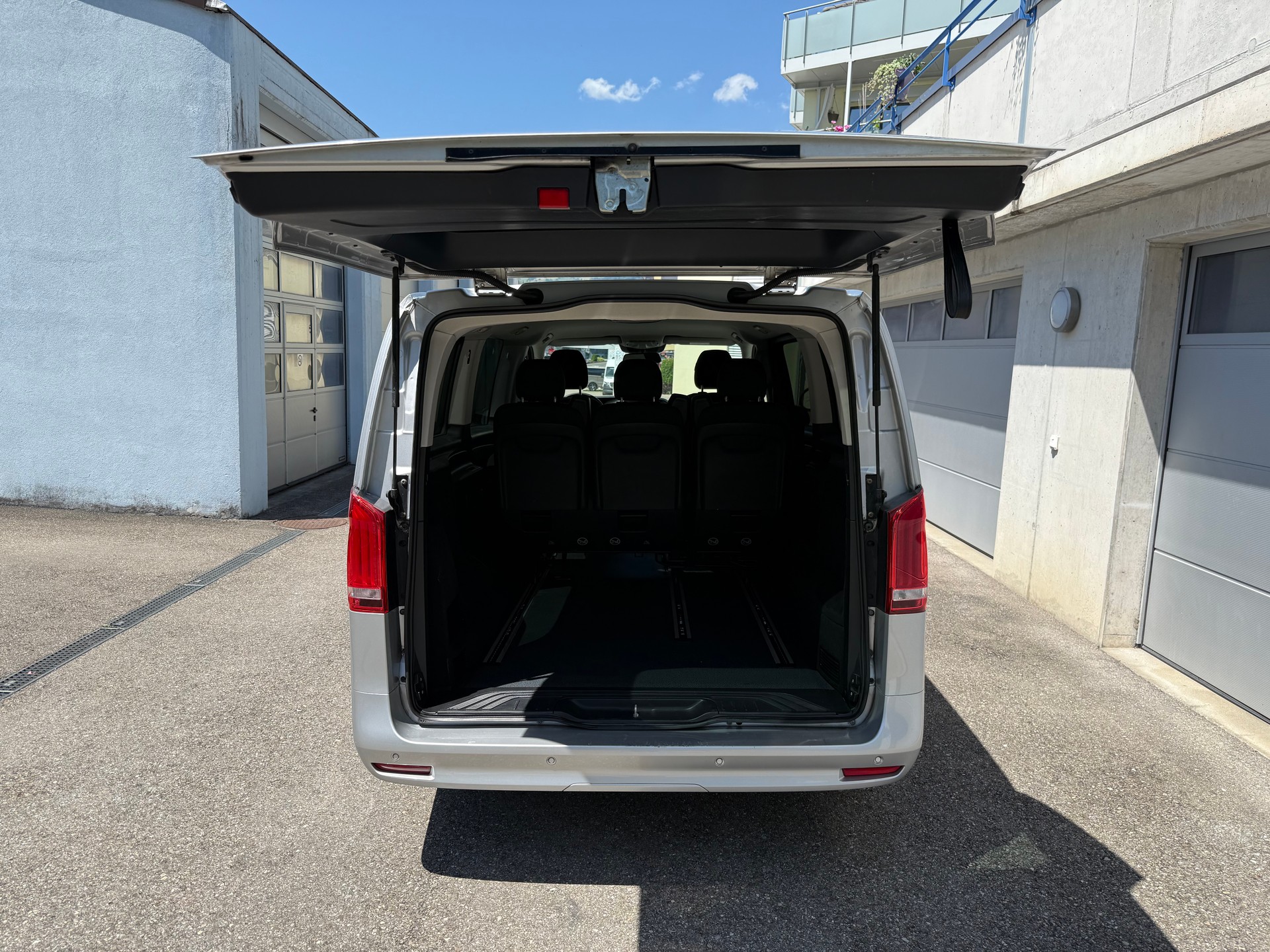 MERCEDES-BENZ Vito 116 CDI Lang Pro Tourer 4Matic 9G-Tronic 5-Plätzer-image-26