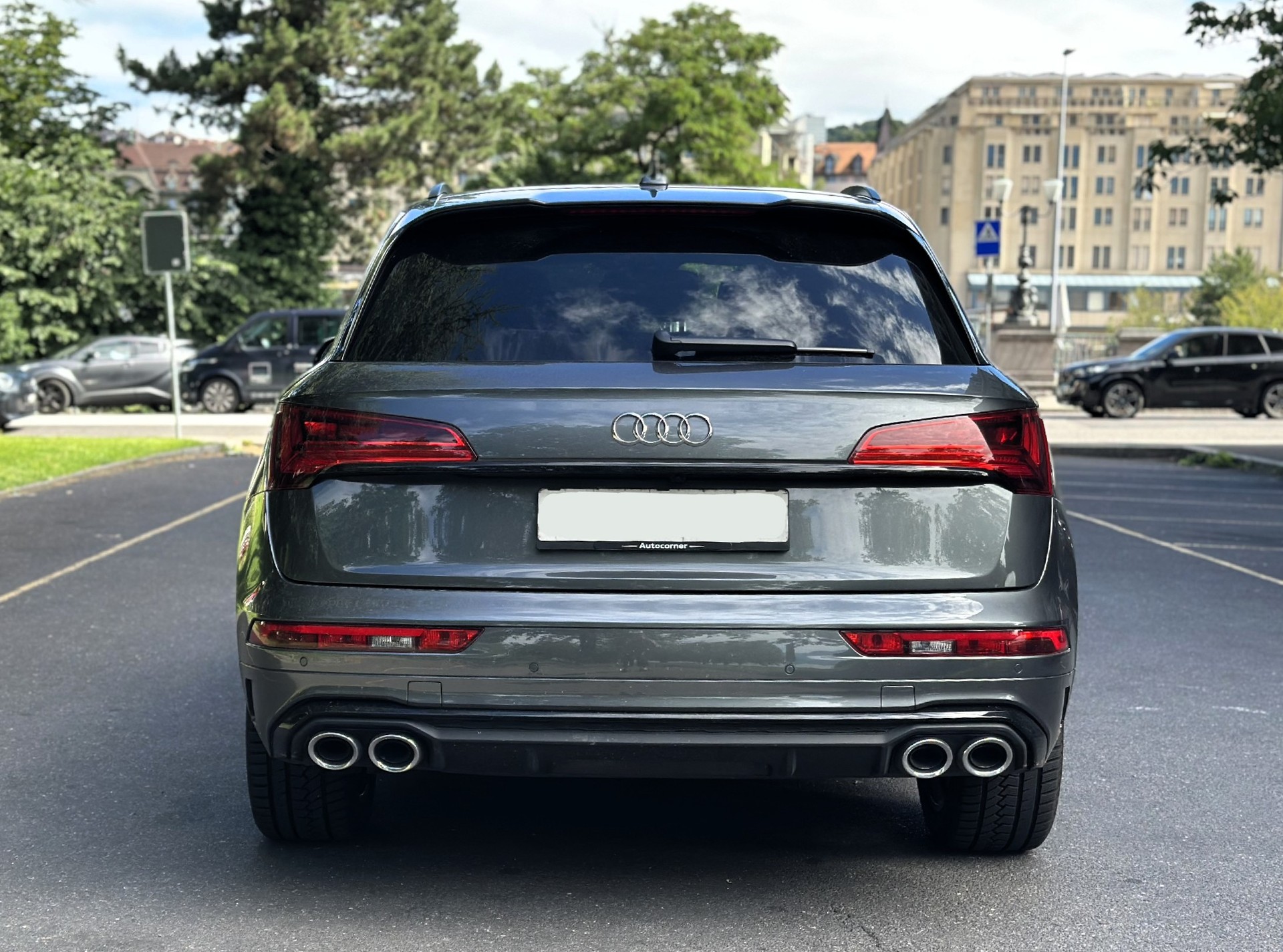 AUDI SQ5 TDI quattro tiptronic-showroom-element-2