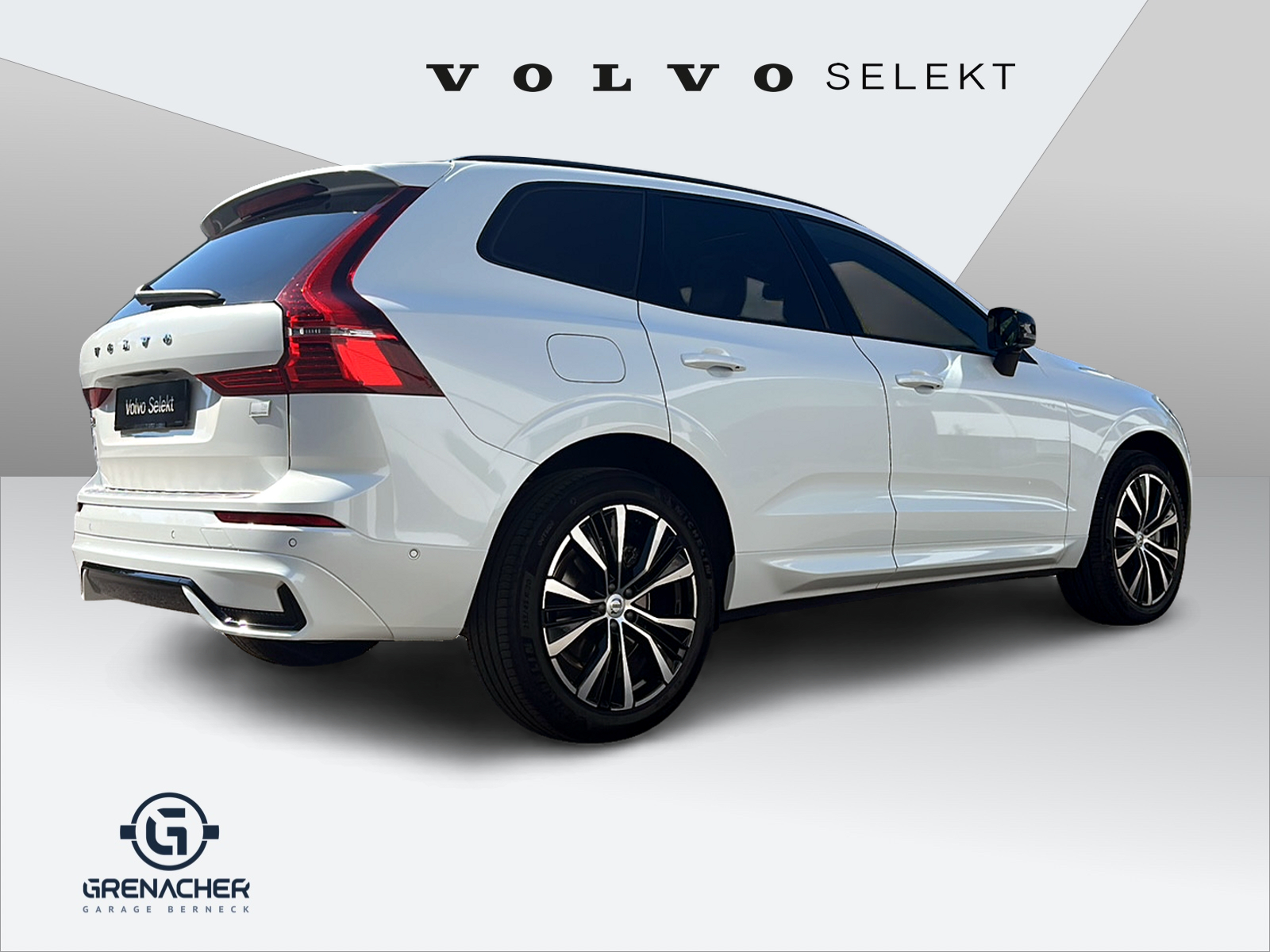 VOLVO XC60 2.0 T6 TE Ultimate Dark eAWD-showroom-element-3