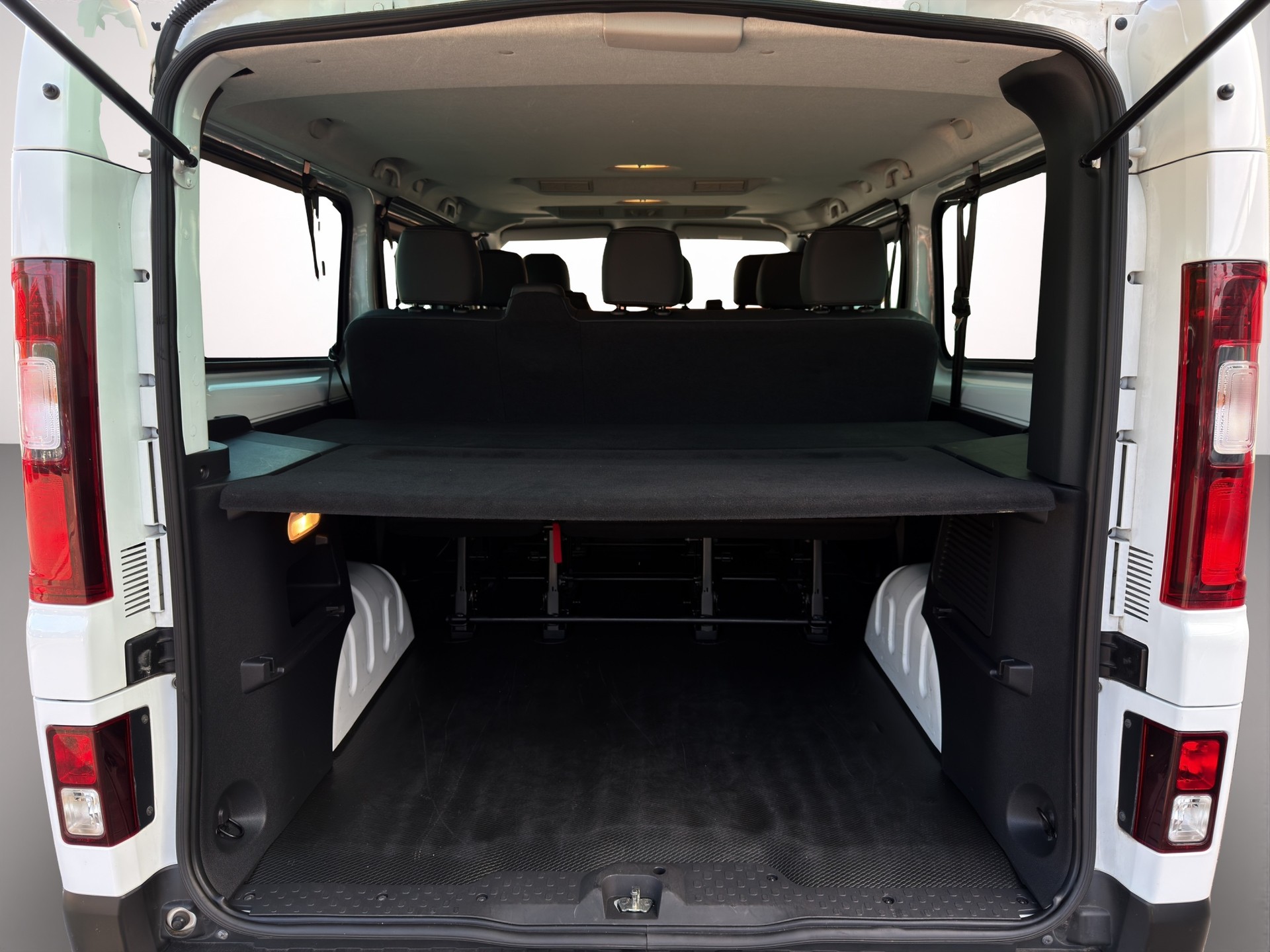 FIAT Talento 29 2.0 Eco L2H1 8/9 Plätze Swiss-image-16