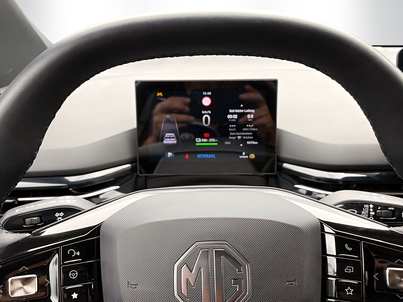 MG 4 EV 64kWh Xpower AWD-image-8