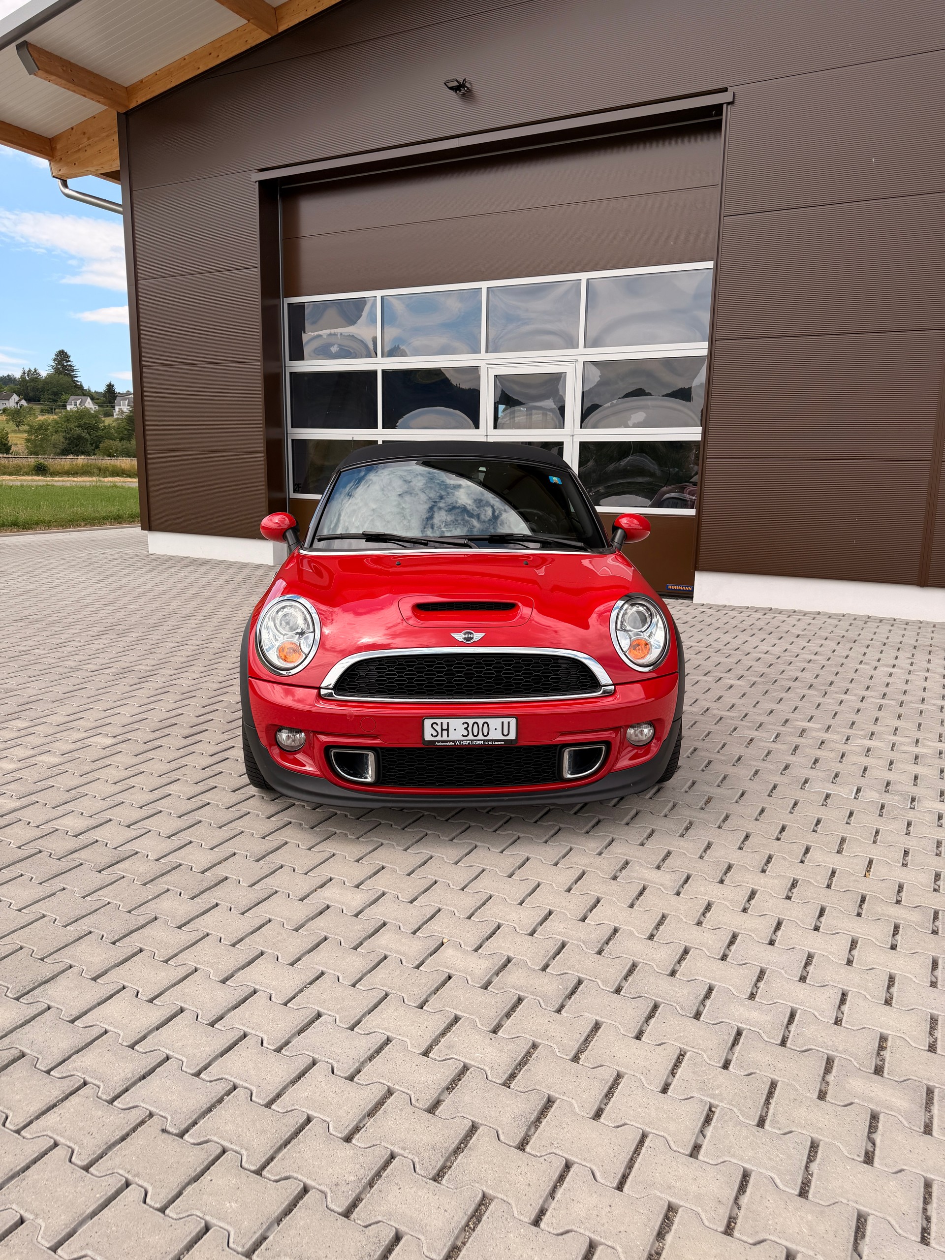 MINI Cooper S Roadster-image-9
