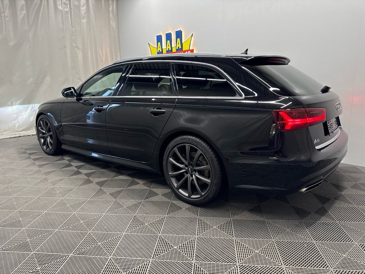 AUDI A6 Avant 3.0 TDI V6 quattro S-tronic-showroom-element-1