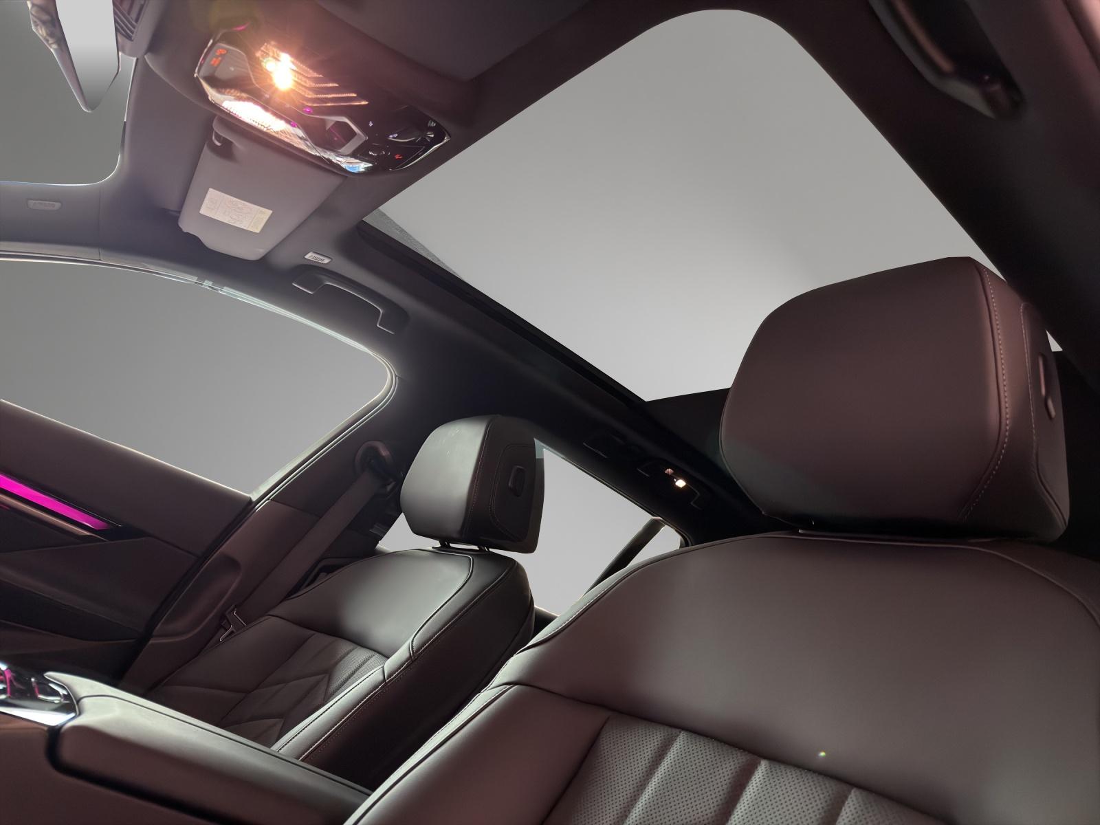 BMW 530e xDrive Touring M-SportPaket-image-23