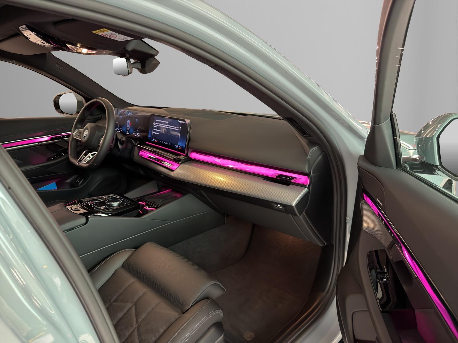 BMW 530e xDrive Touring M-SportPaket-image-19
