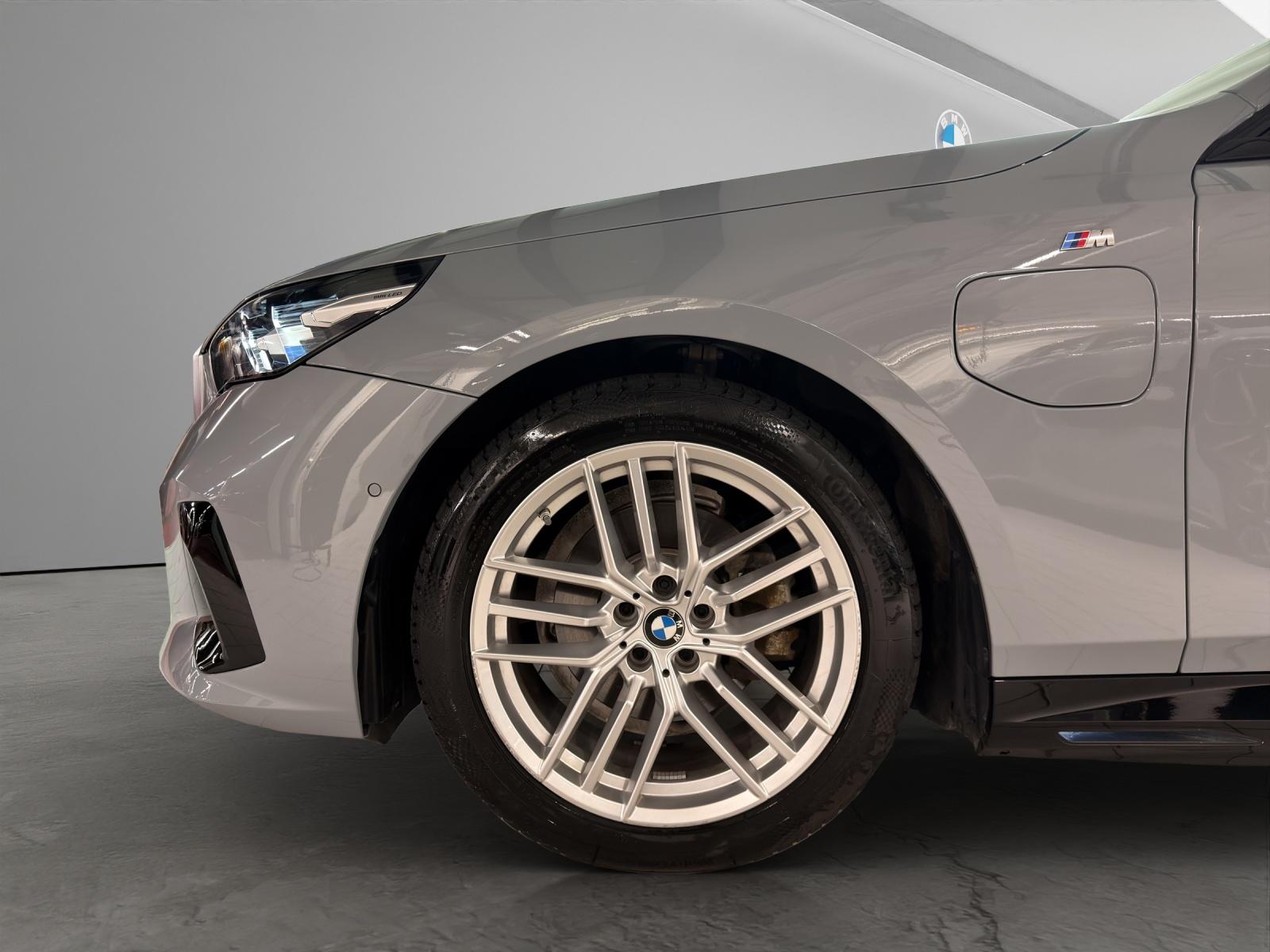 BMW 530e xDrive Touring M-SportPaket-image-22