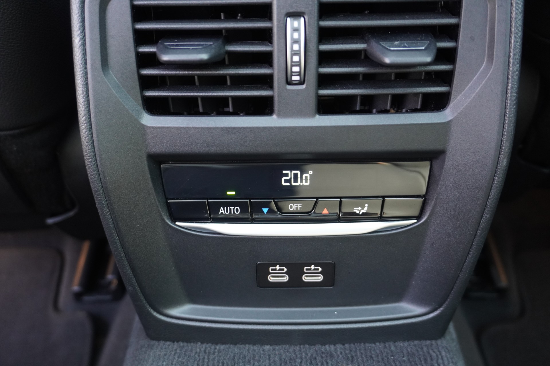 BMW 330i Touring xDrive Steptronic-image-22