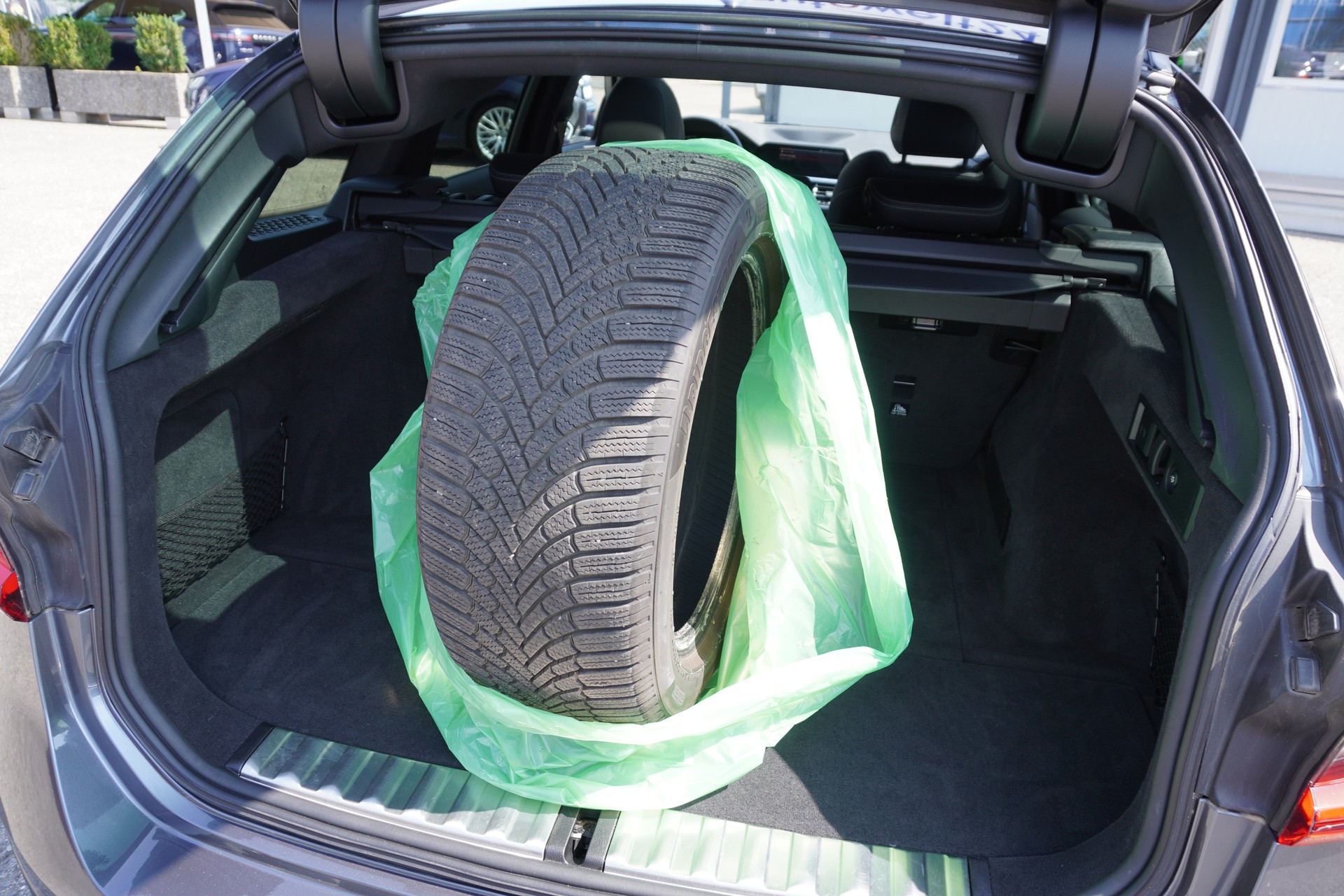 BMW 330i Touring xDrive Steptronic-image-9