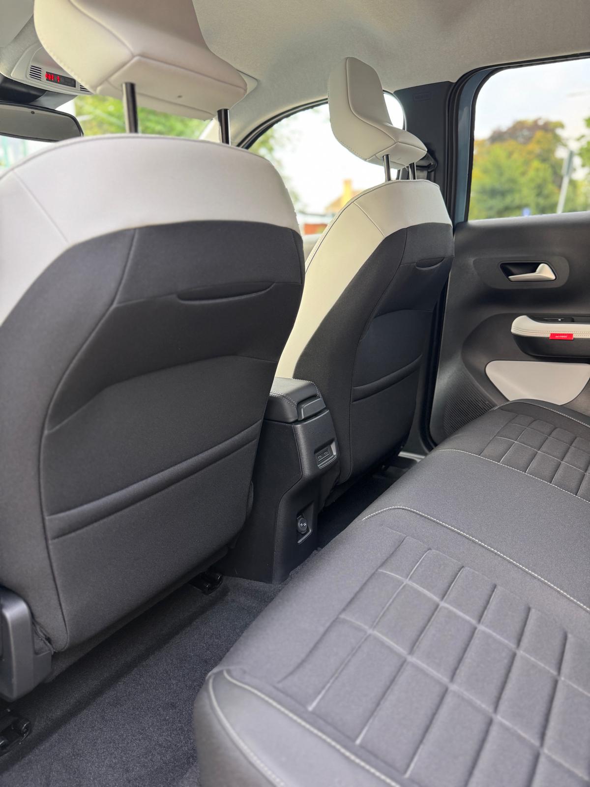 CITROEN e-C3 44kWh Max-image-13