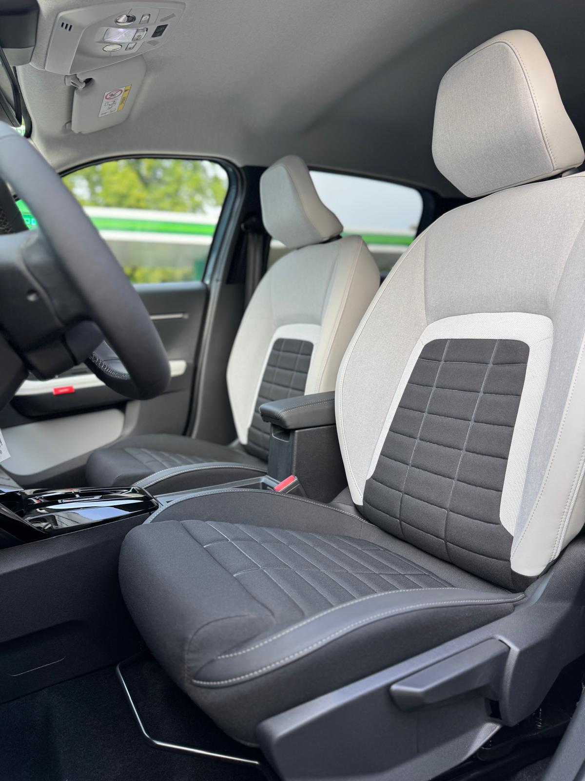 CITROEN e-C3 44kWh Max-image-10