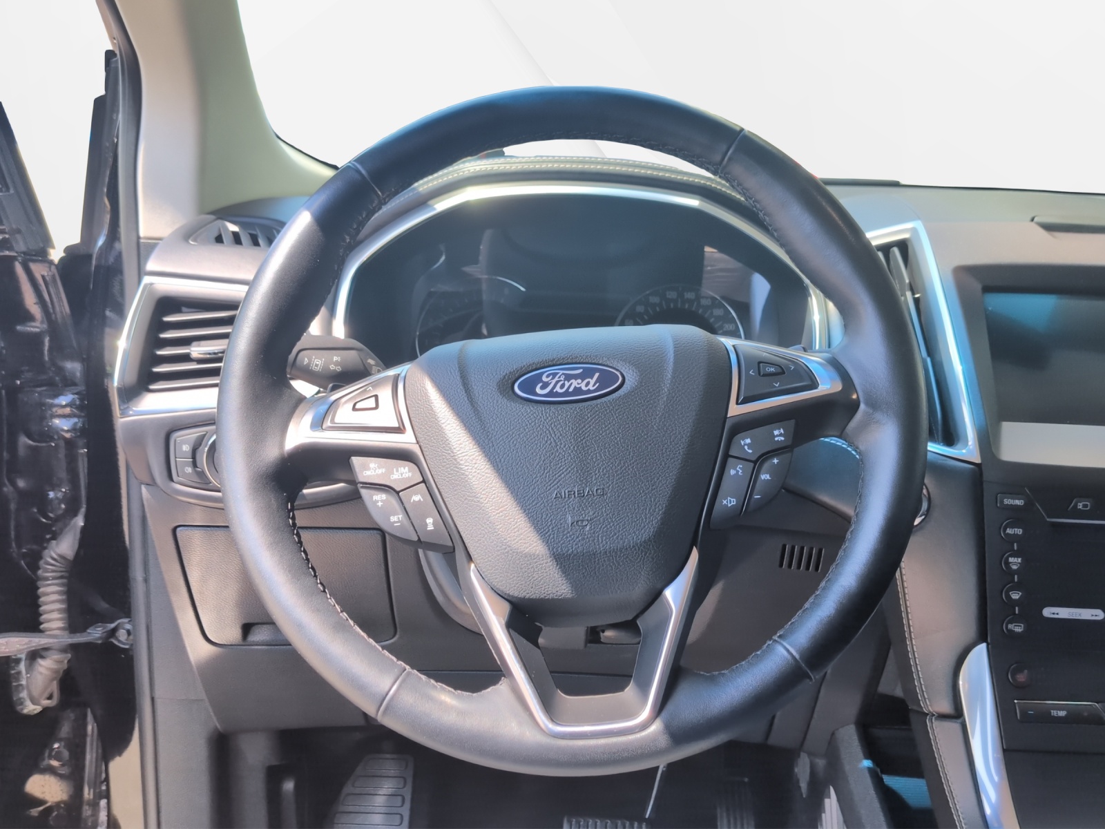 FORD Edge 2.0 EcoBlue 238 Vignale-image-11