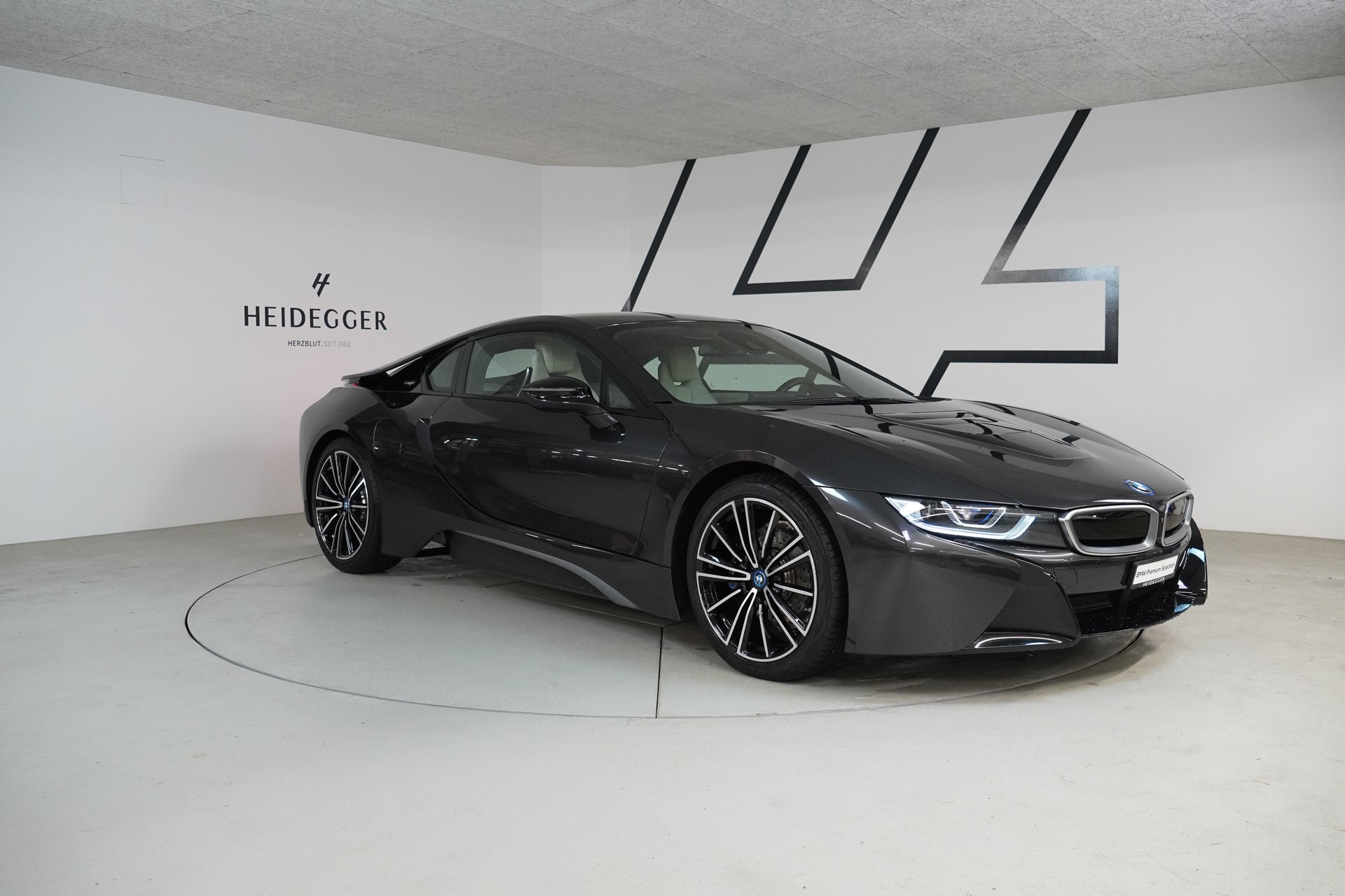 BMW i8 Coupé-showroom-element-2