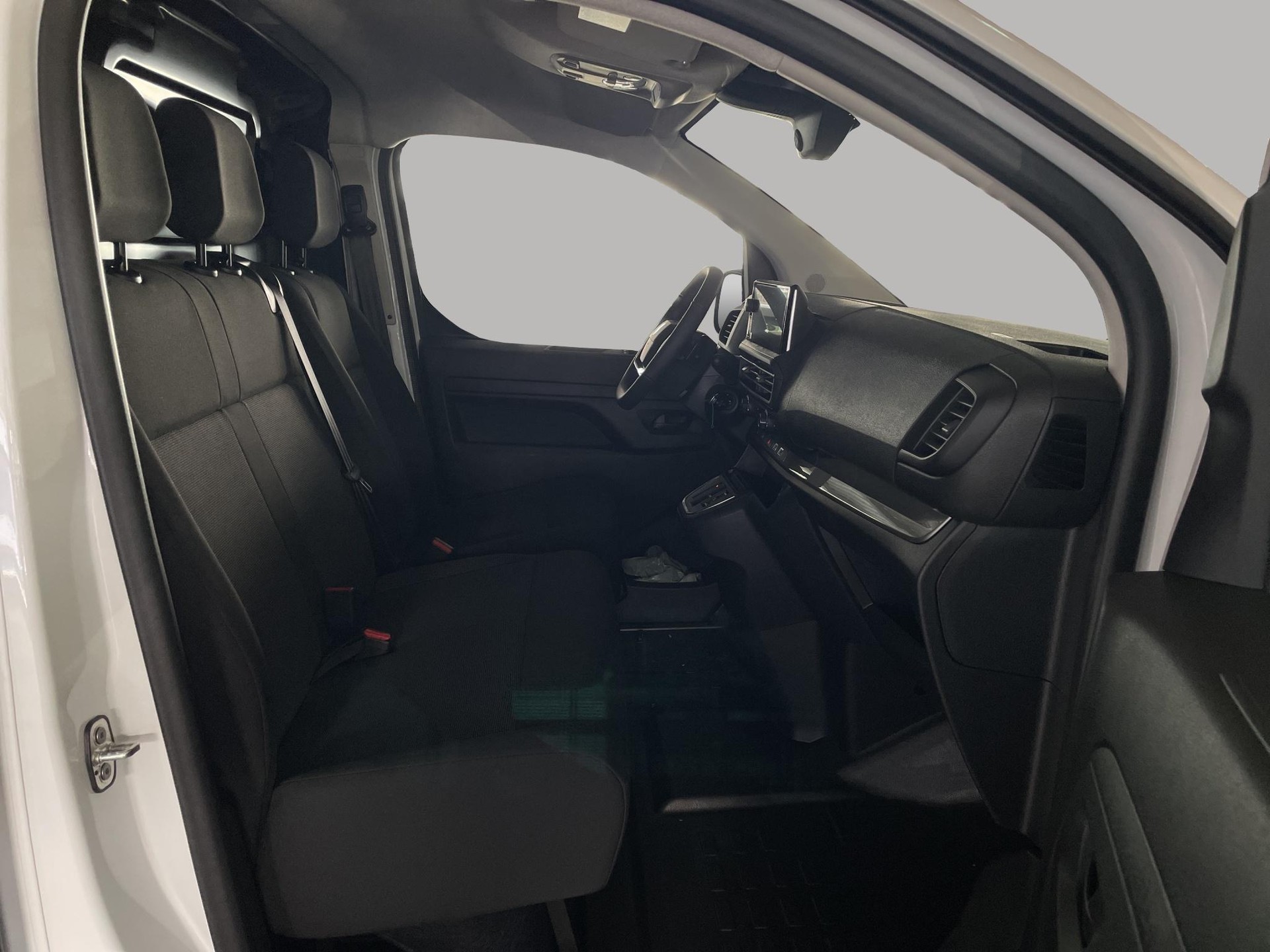 PEUGEOT e-Expert Kaw. Standard 75 kWh-image-15