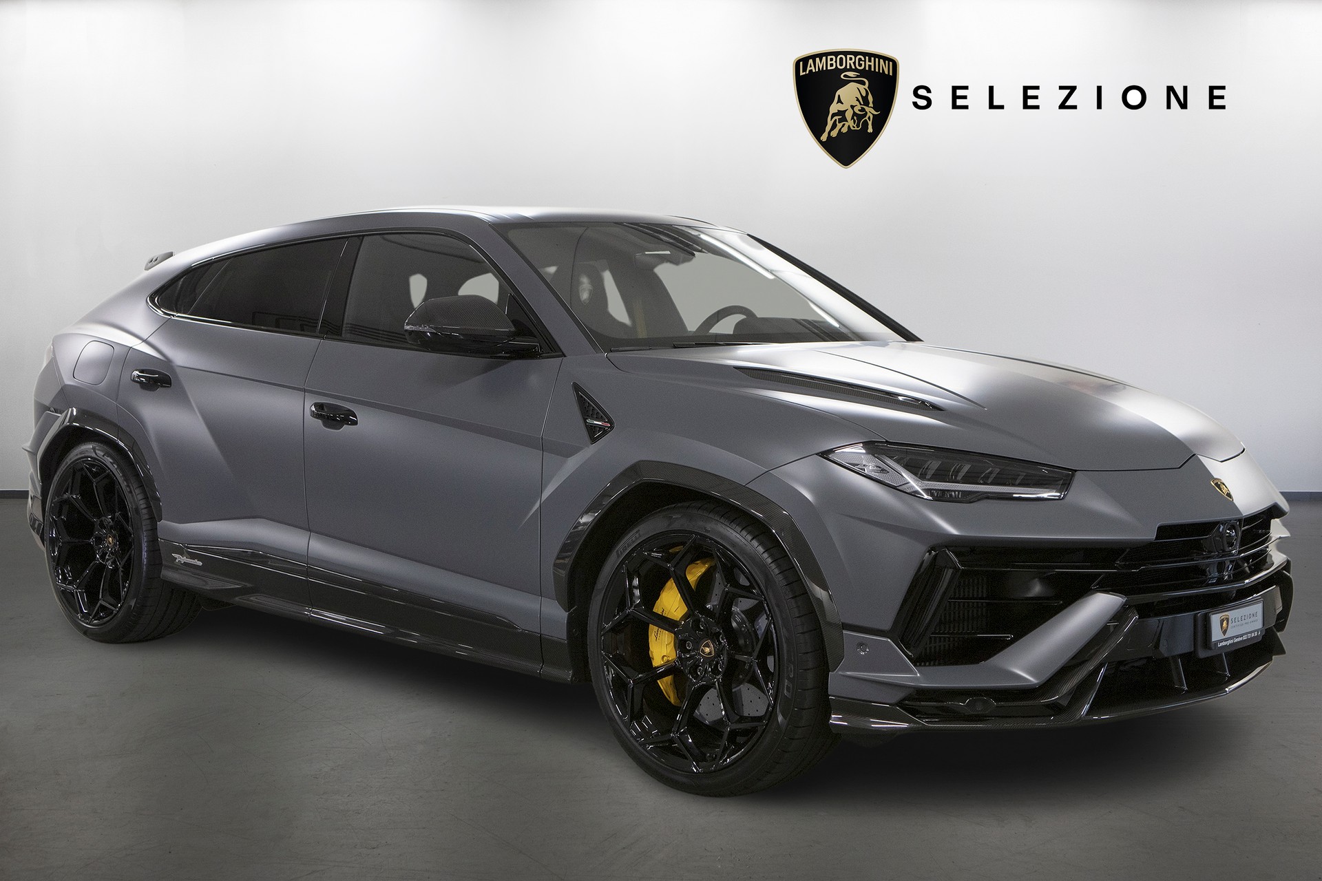 LAMBORGHINI Urus Performante