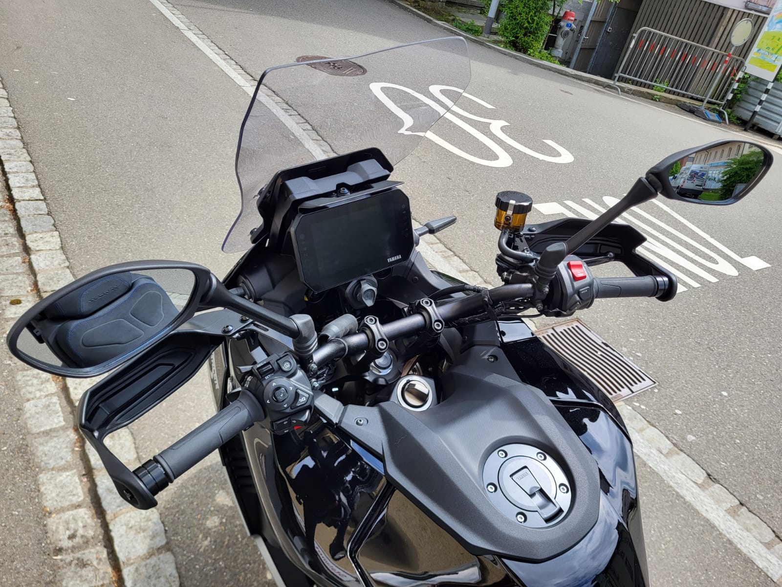 YAMAHA Tracer 9 GT+ Y-AMT-image-9
