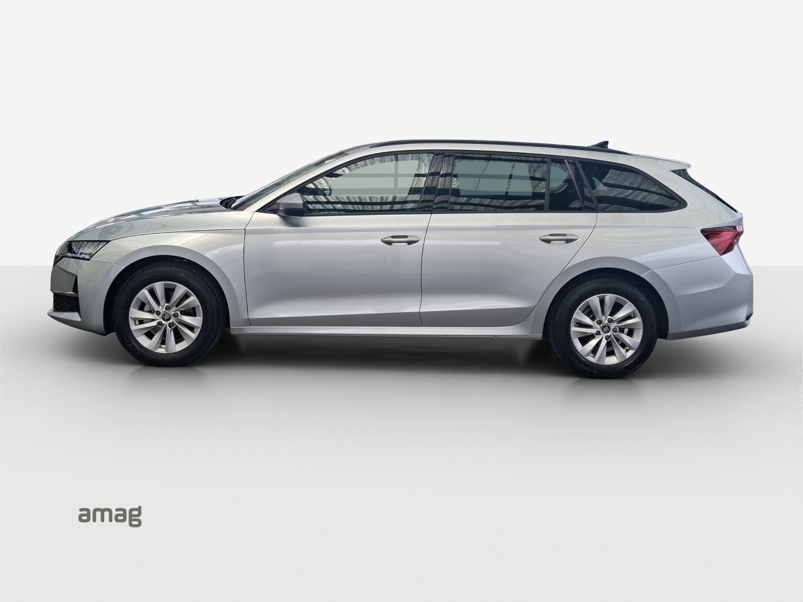 SKODA Octavia Combi 1.5 TSI mHEV DSG Dynamic-showroom-element-1