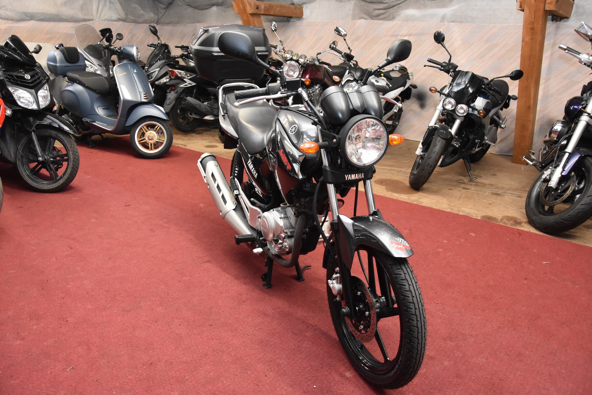 YAMAHA YBR 125-image-6