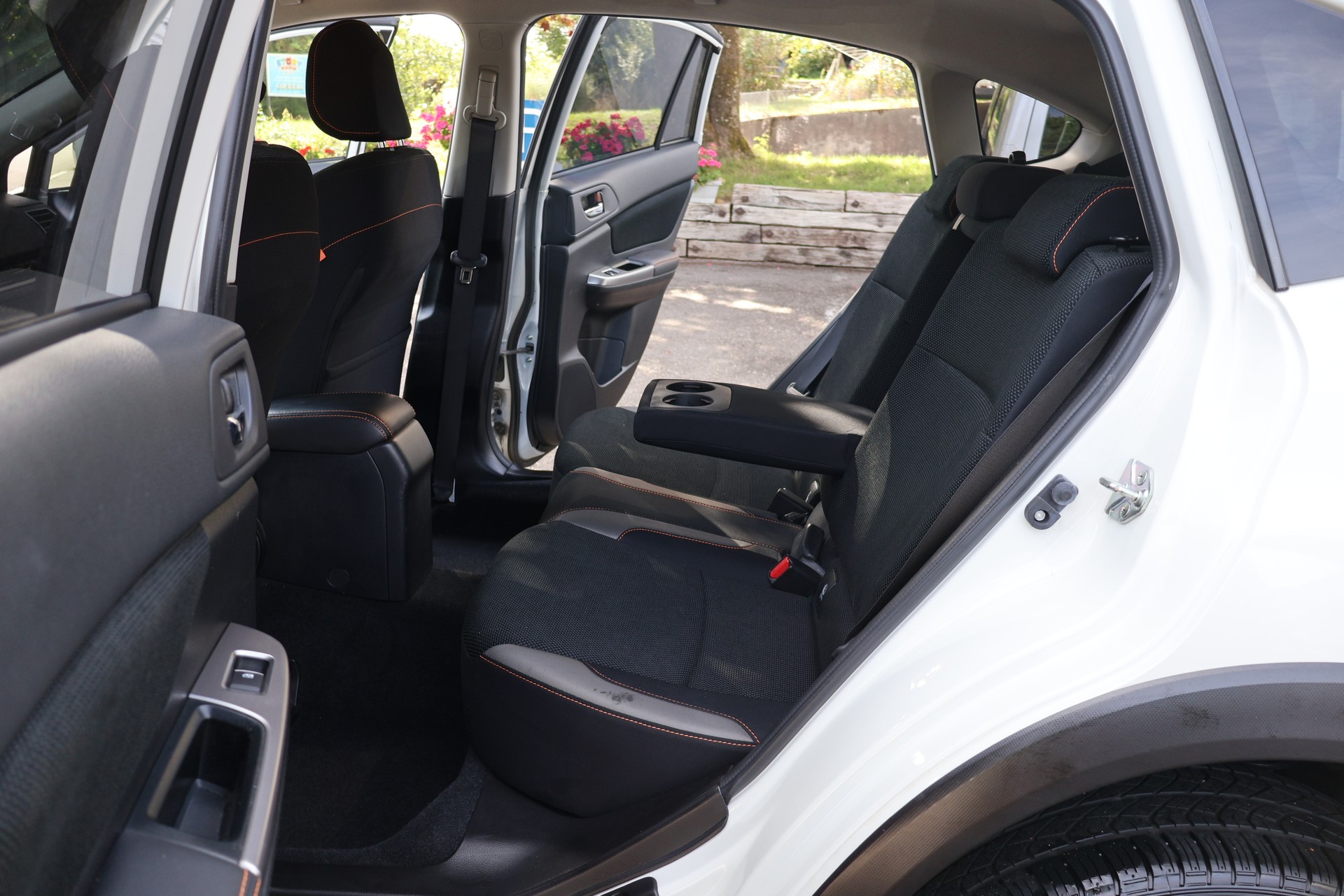 SUBARU XV 2.0D Swiss Three AWD-image-13