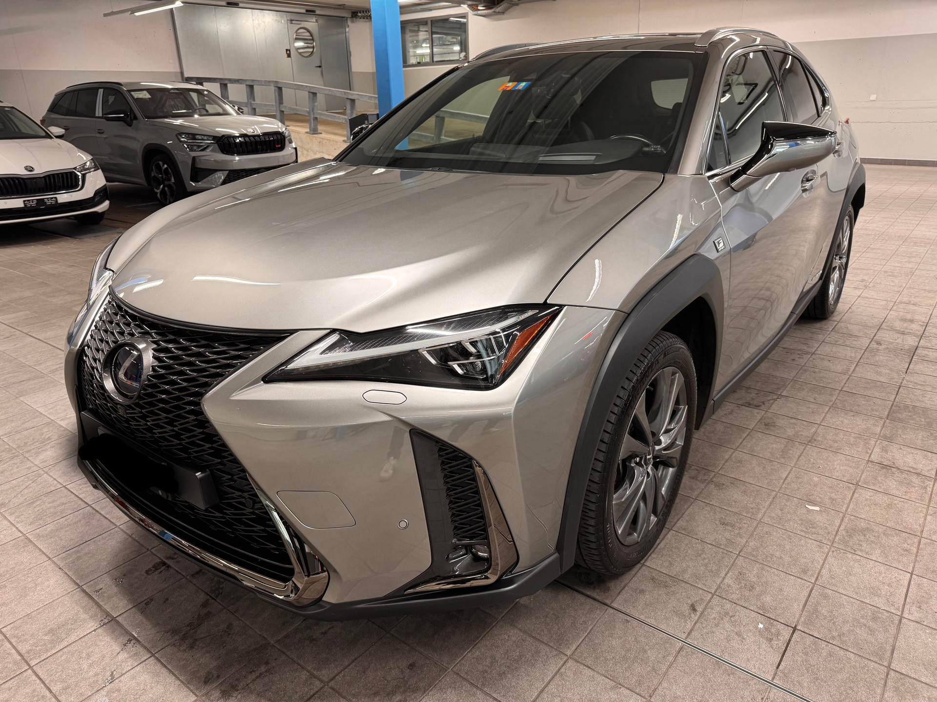 LEXUS 250h F-Sport-image-4