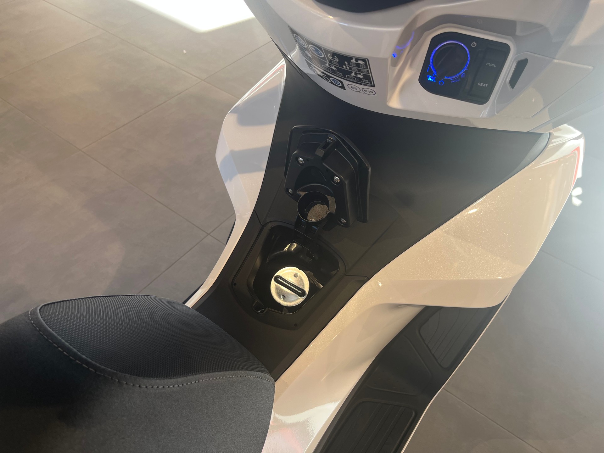 HONDA PCX 125 DX TFT. connectivity-image-13