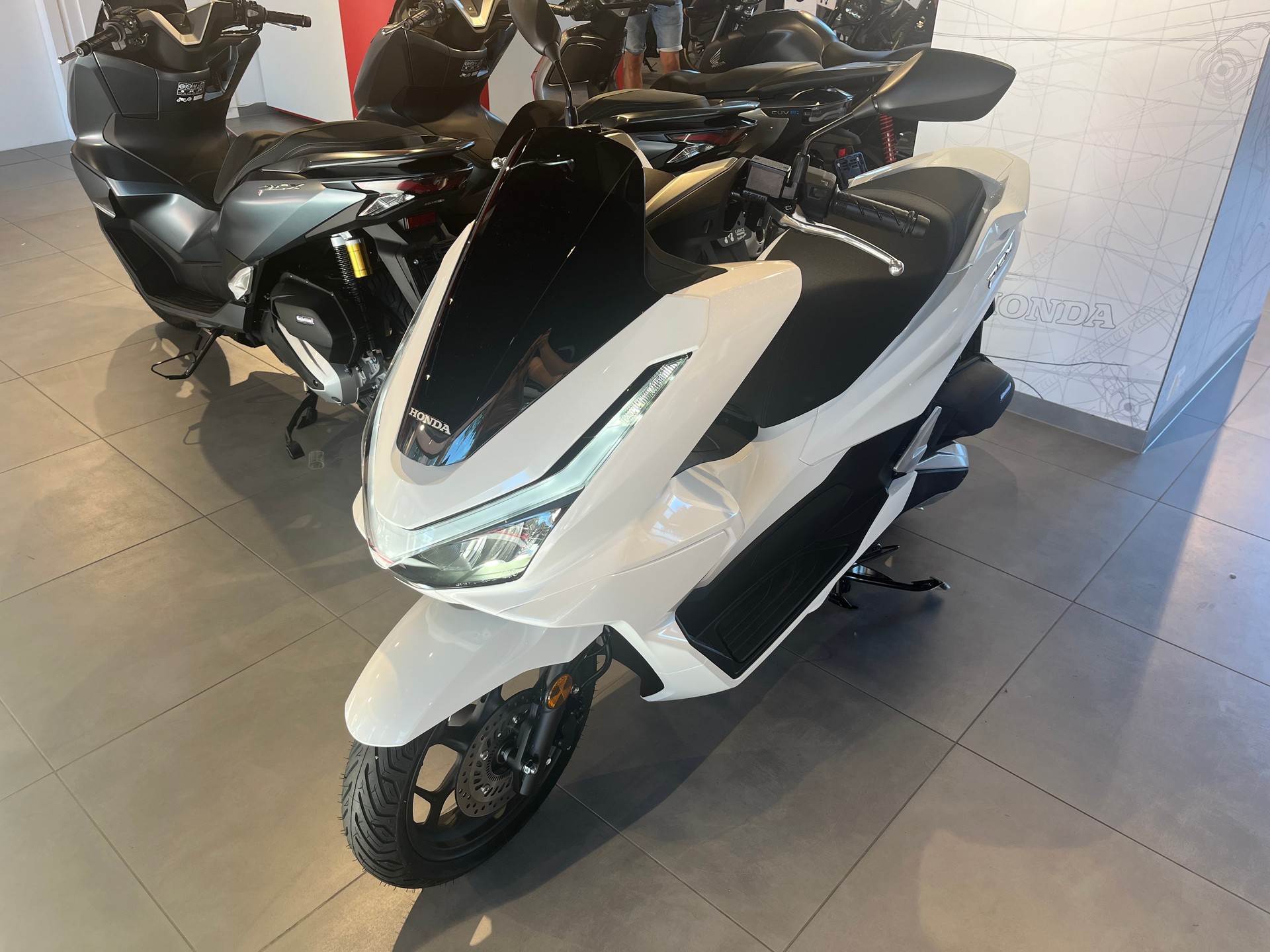 HONDA PCX 125 DX TFT. connectivity-image-6
