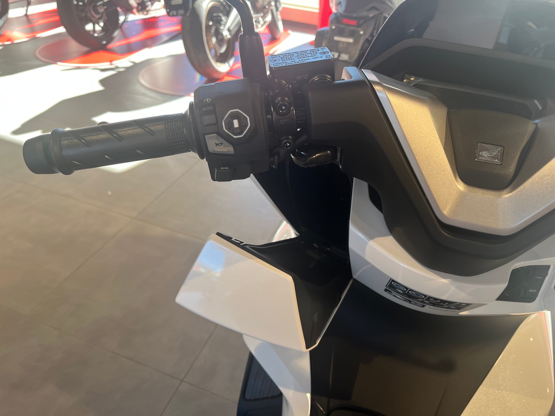 HONDA PCX 125 DX TFT. connectivity-image-15