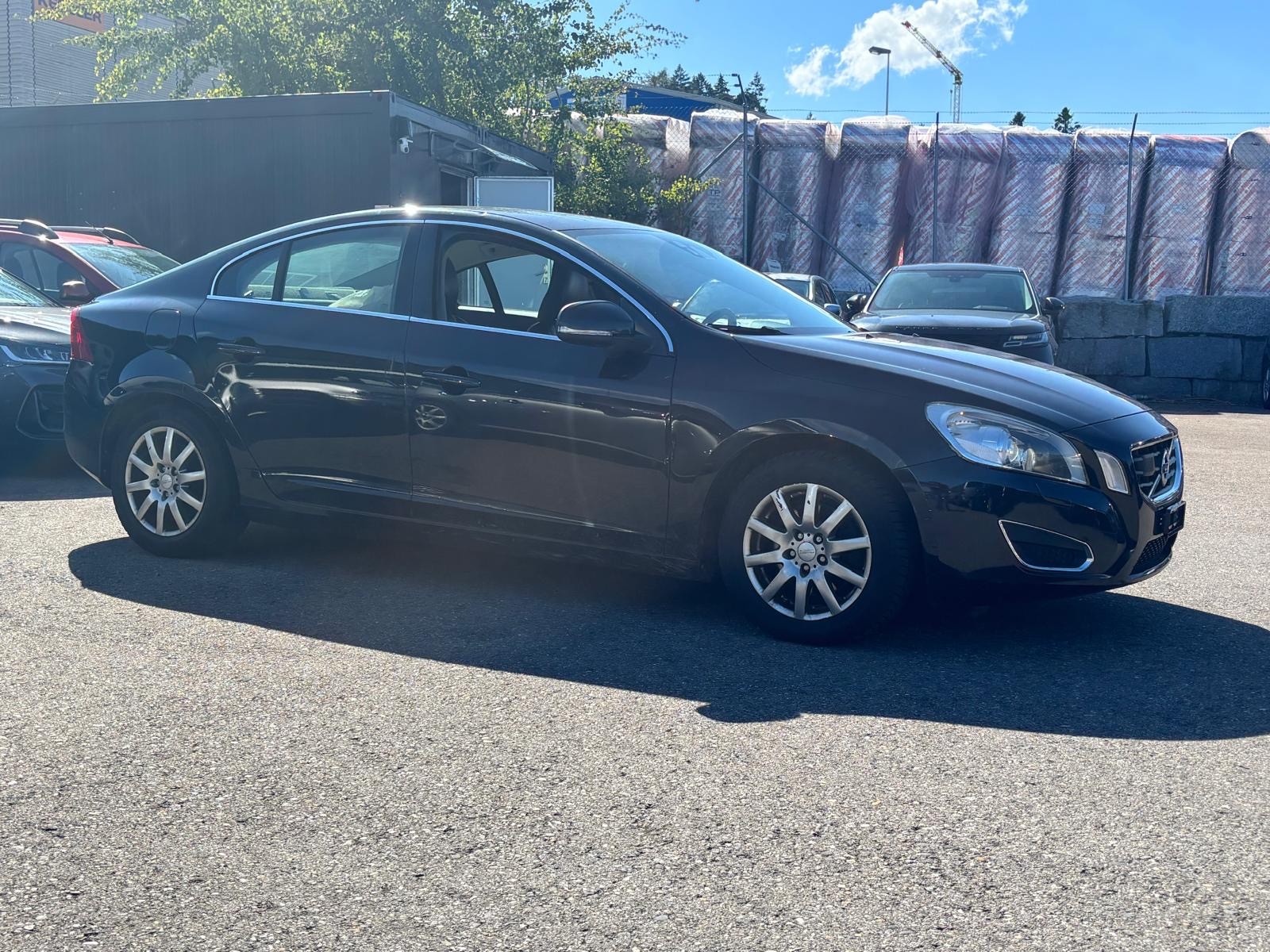 VOLVO S60 D3 Kinetic Geartronic-image-5