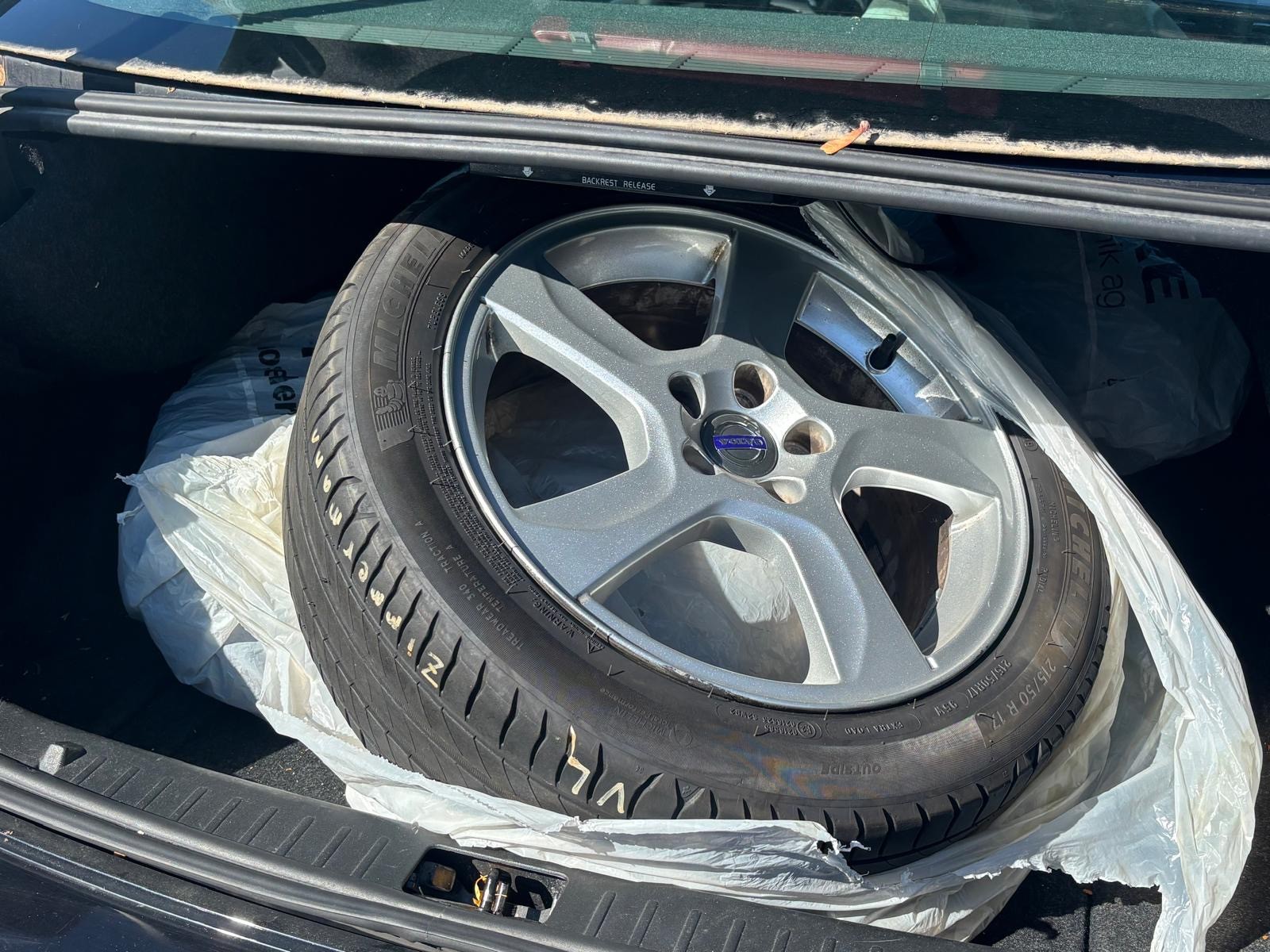 VOLVO S60 D3 Kinetic Geartronic-image-8