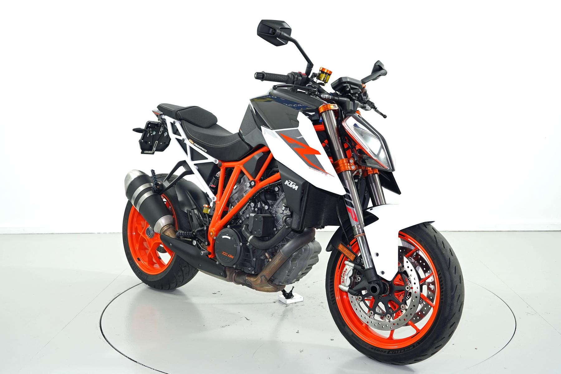 KTM 1290 Super Duke R ABS-image-1