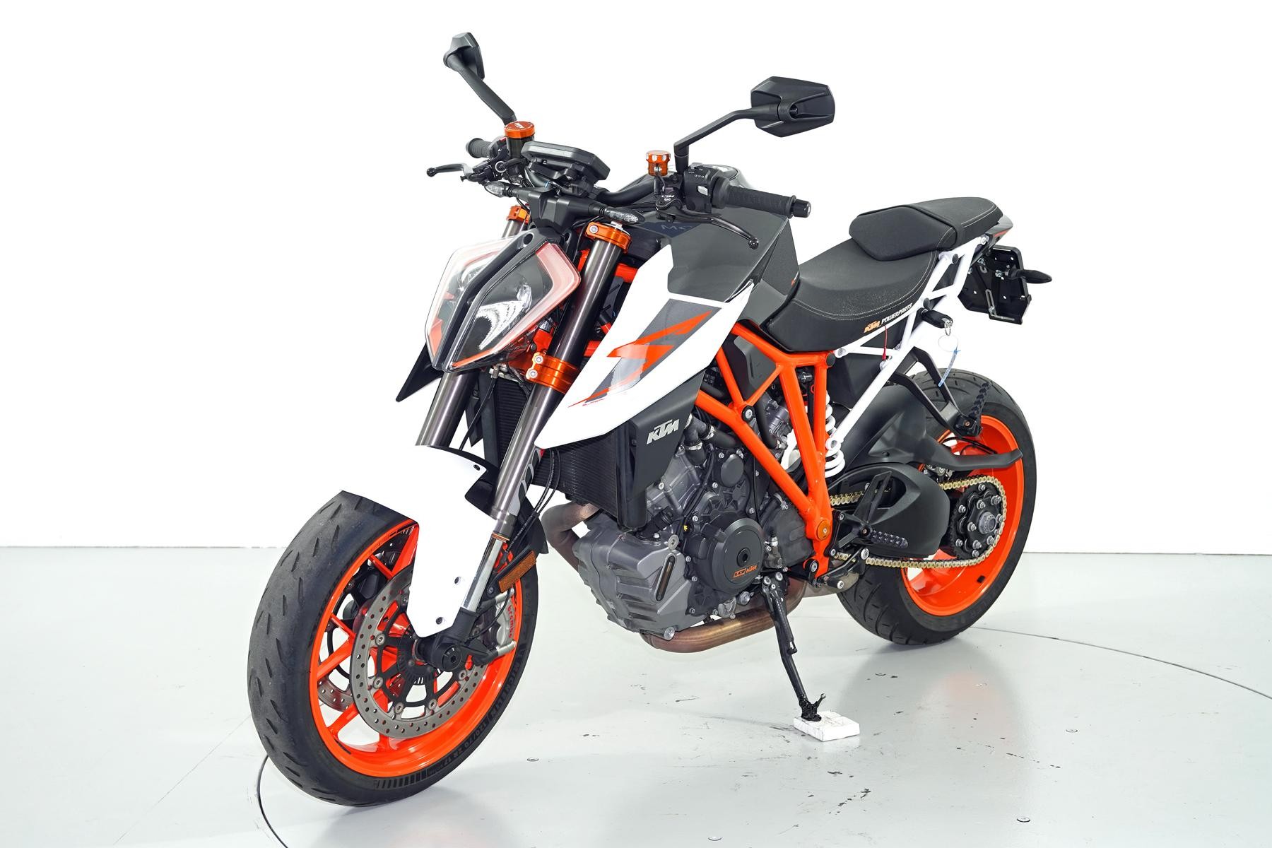 KTM 1290 Super Duke R ABS-image-2