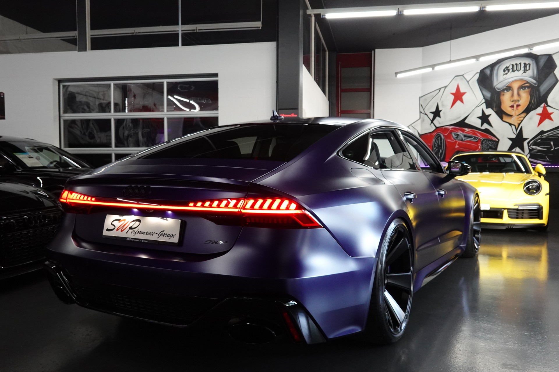 AUDI RS7 SPORTBACK MHEV CH-FZ EXCLUSIVE MATT. AB WERK-image-62