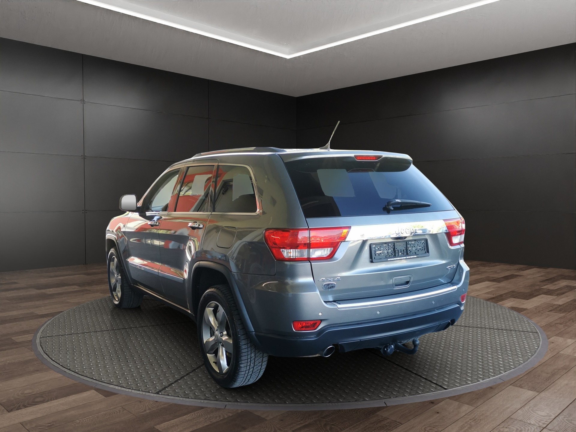 JEEP Grand Cherokee 3.0 CRD Overland Automatic-image-6