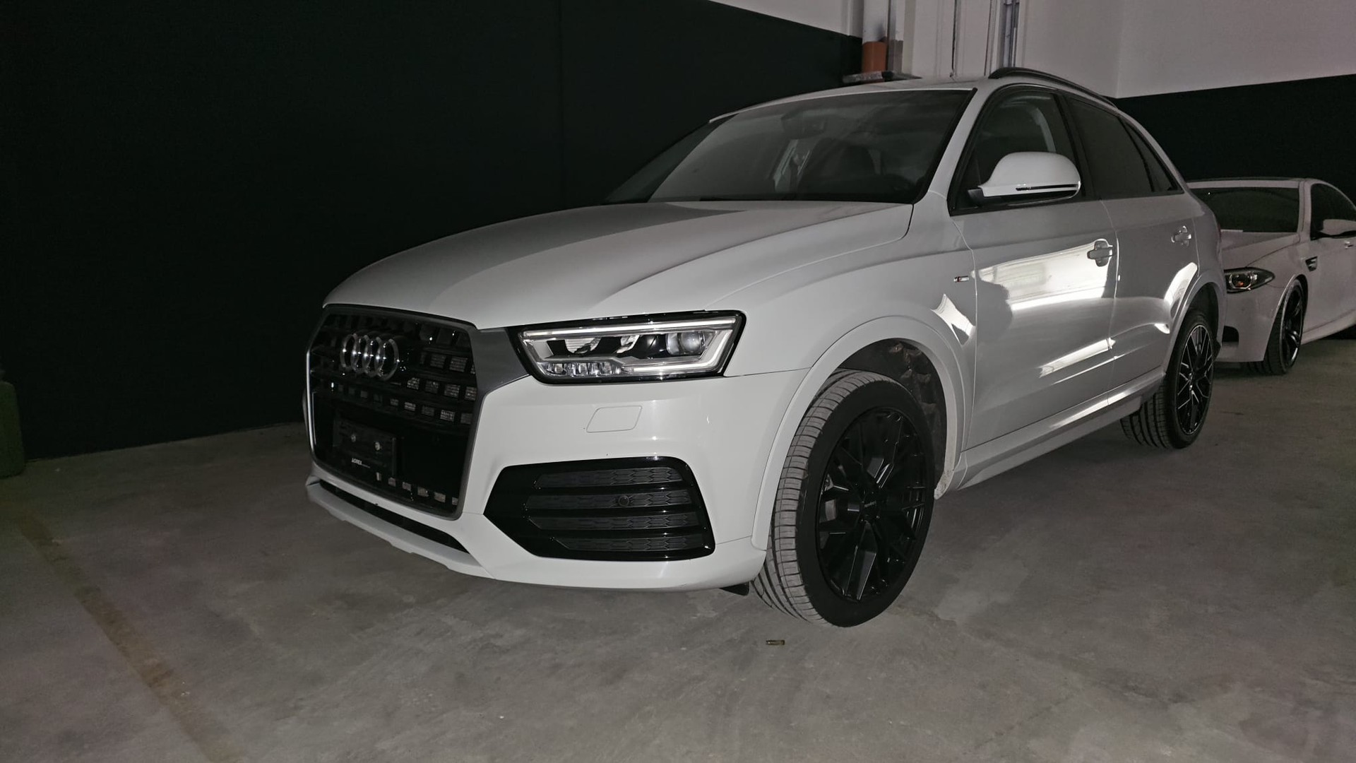 AUDI Q3 2.0 TFSI sport quattro S-tronic
