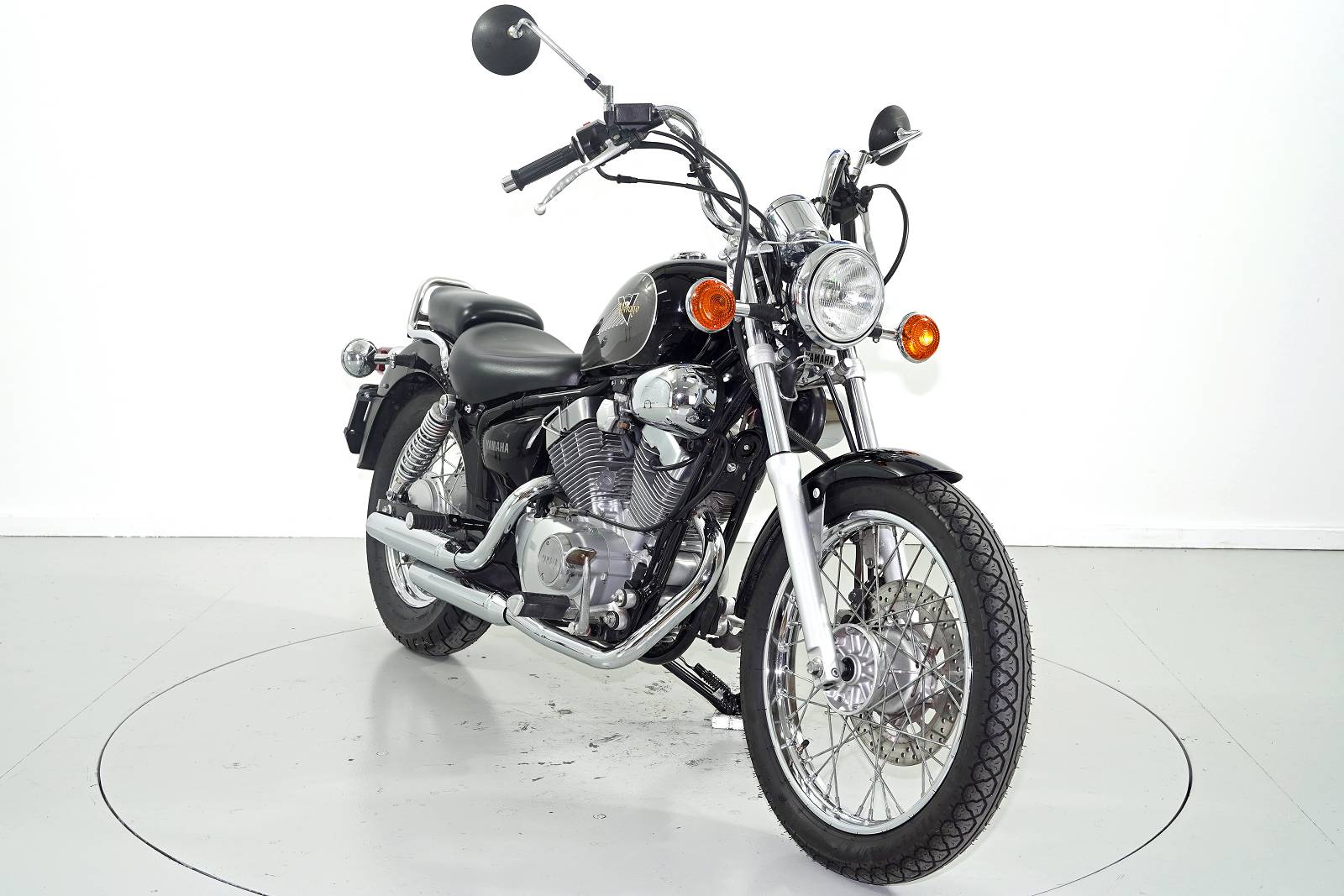 YAMAHA XV 125-image-1