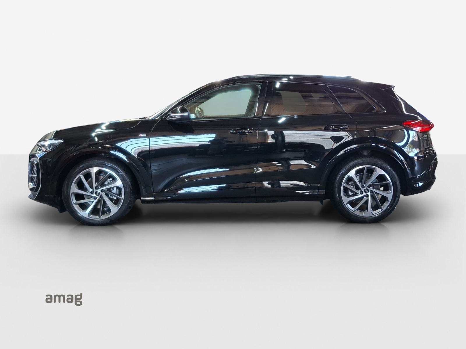 AUDI Q5 TFSI quatto 150 kW S-tronic-showroom-element-1