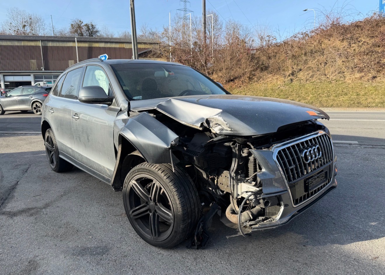 AUDI Q5 2.0 TFSI quattro tiptronic-showroom-element-3