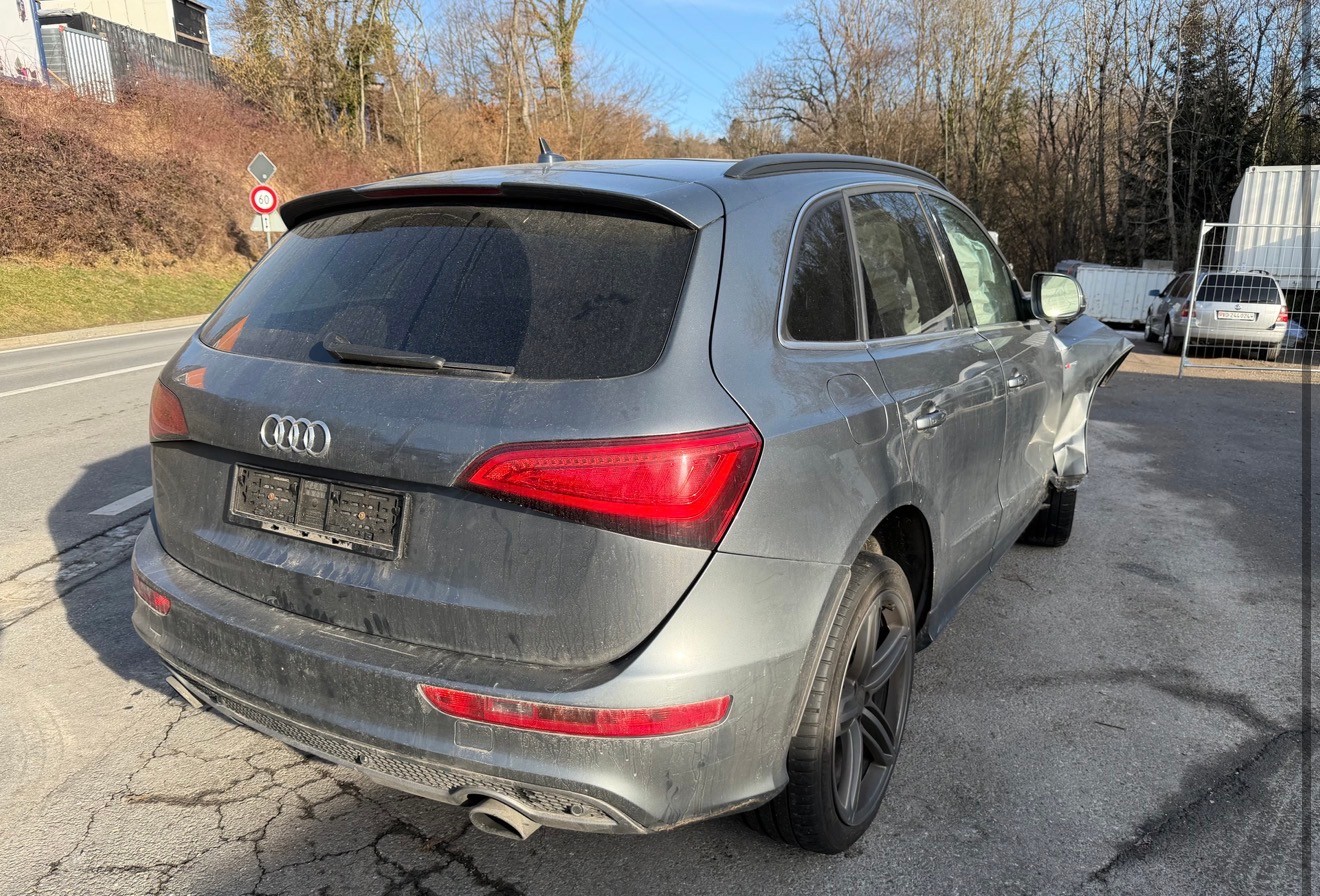 AUDI Q5 2.0 TFSI quattro tiptronic-showroom-element-2