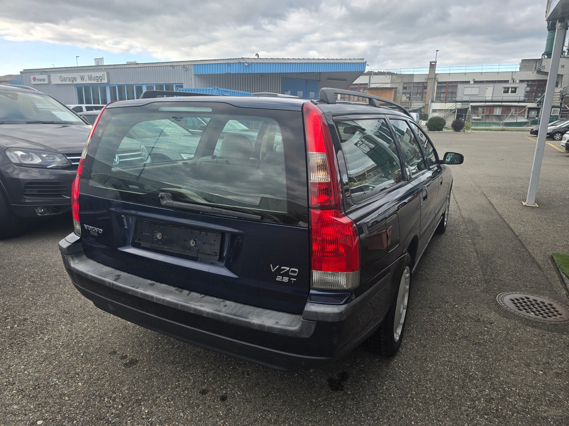 VOLVO V70 2.5T-image-5