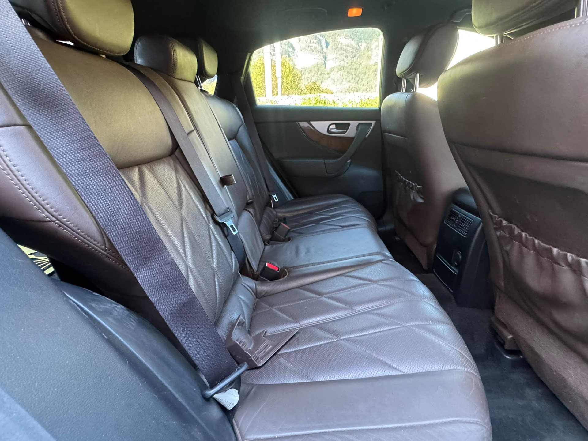 INFINITI FX30d S Premium AWD Automatic-image-15