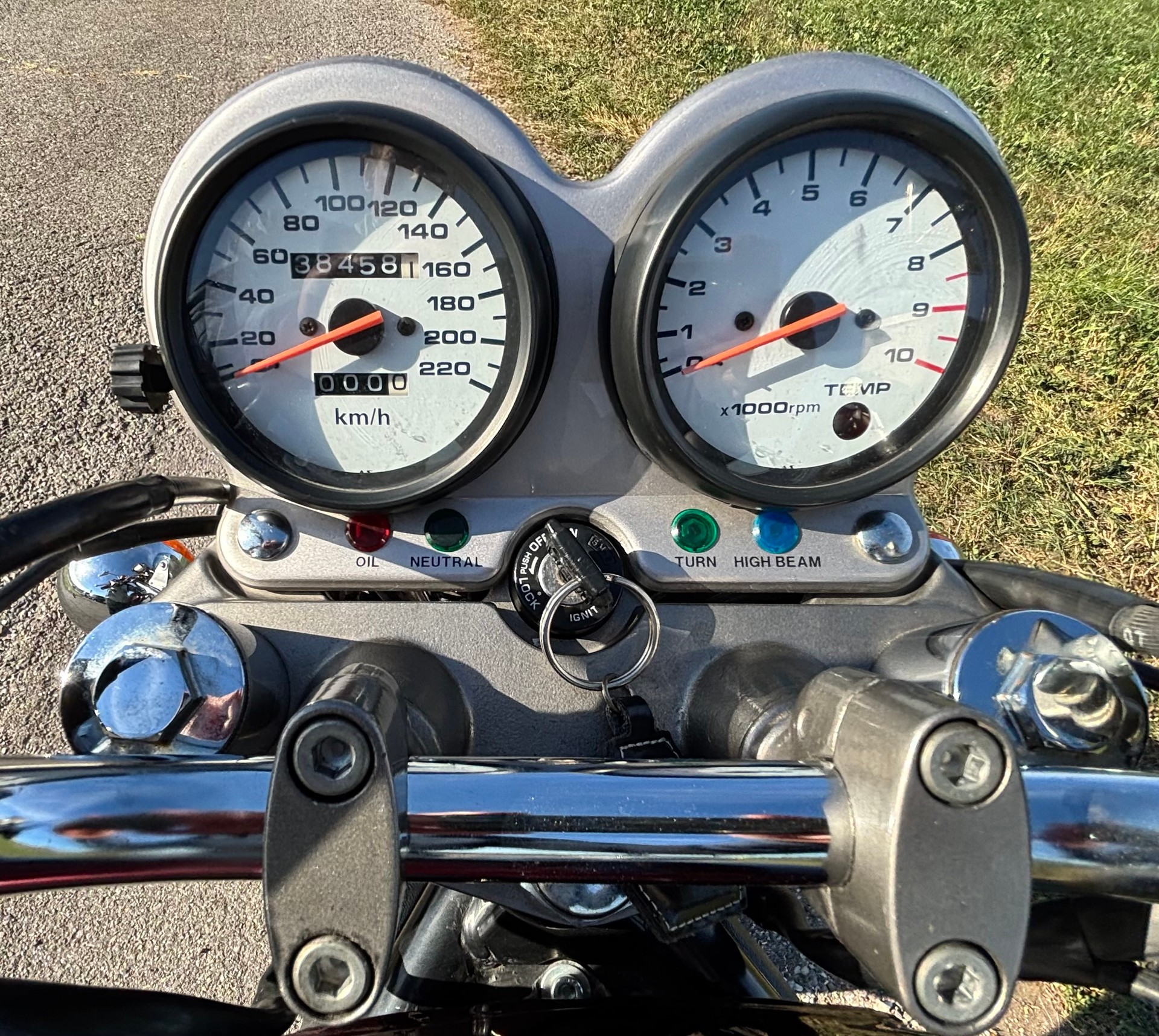 SUZUKI 800-image-4