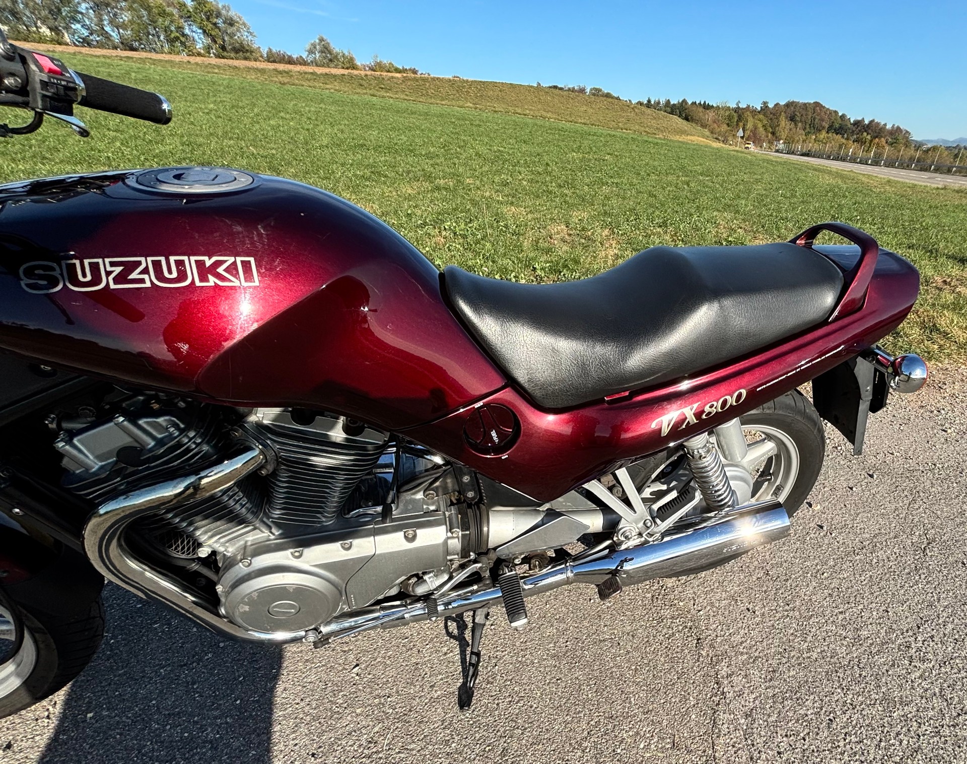 SUZUKI 800-image-11
