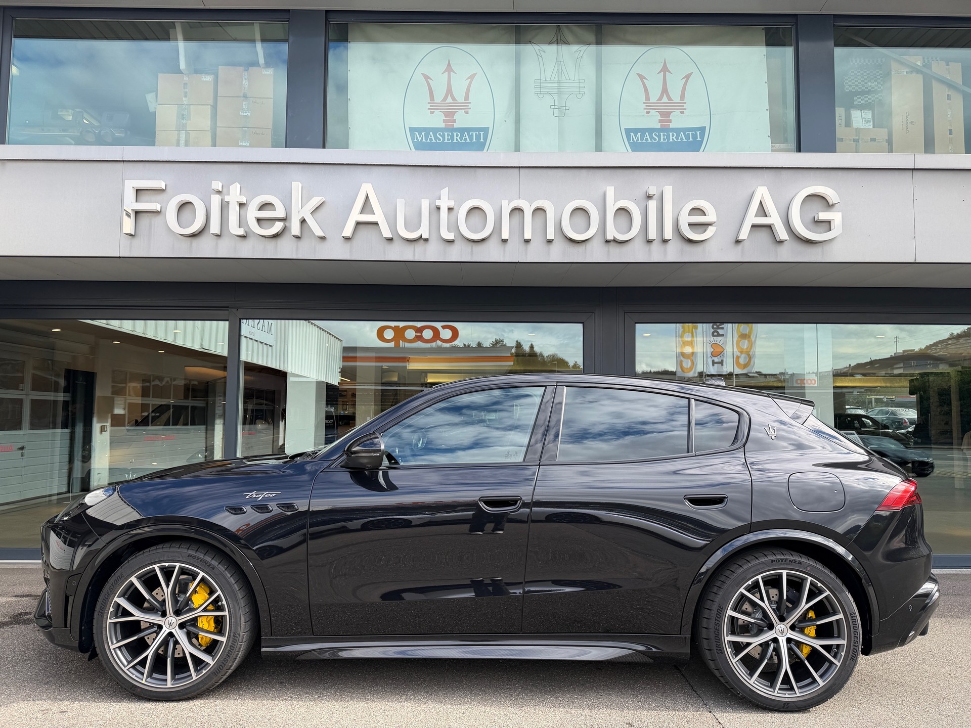 MASERATI Grecale 3.0 Trofeo Modelljahr 2027-showroom-element-1