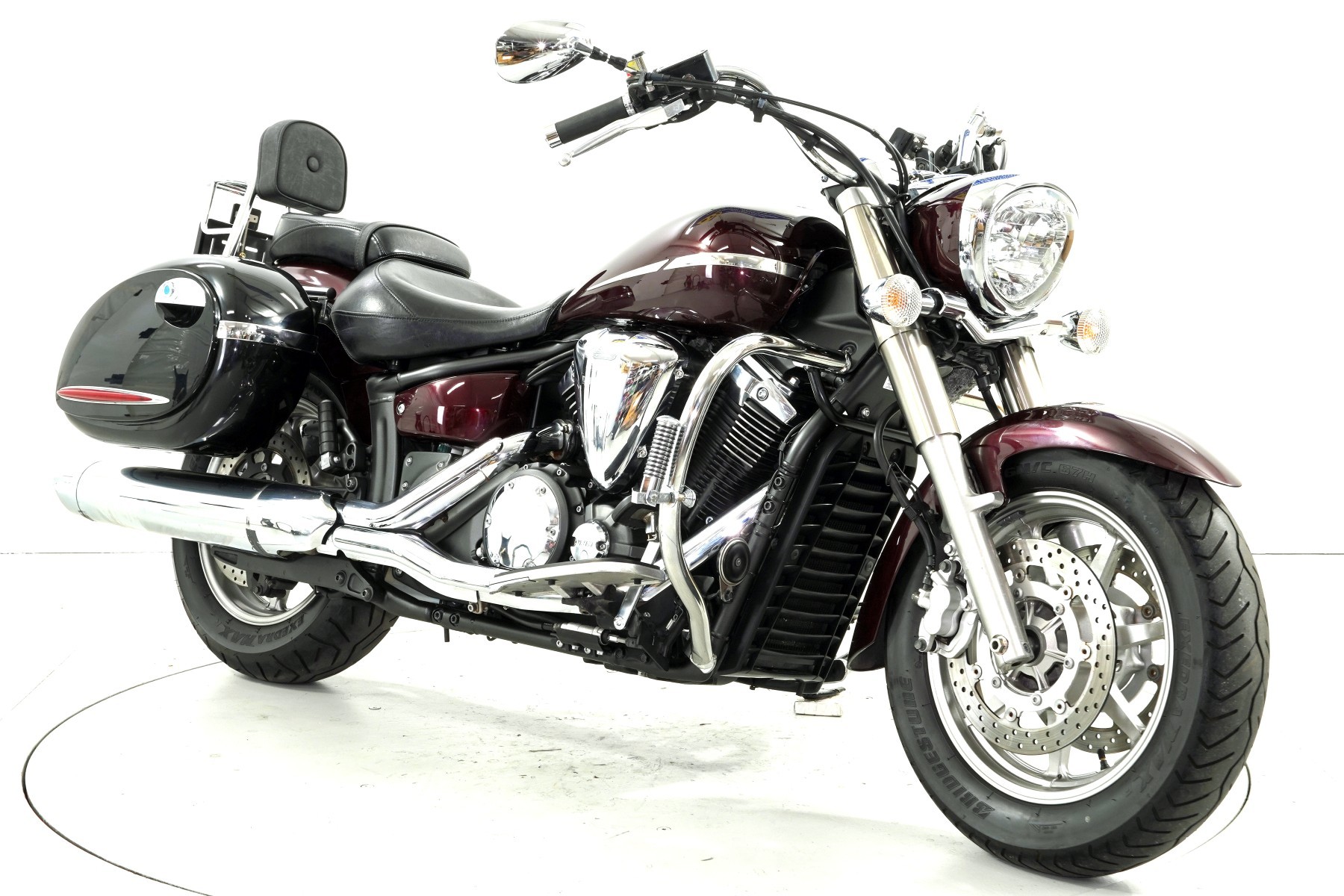 YAMAHA XVS 1300 ABS-image-1
