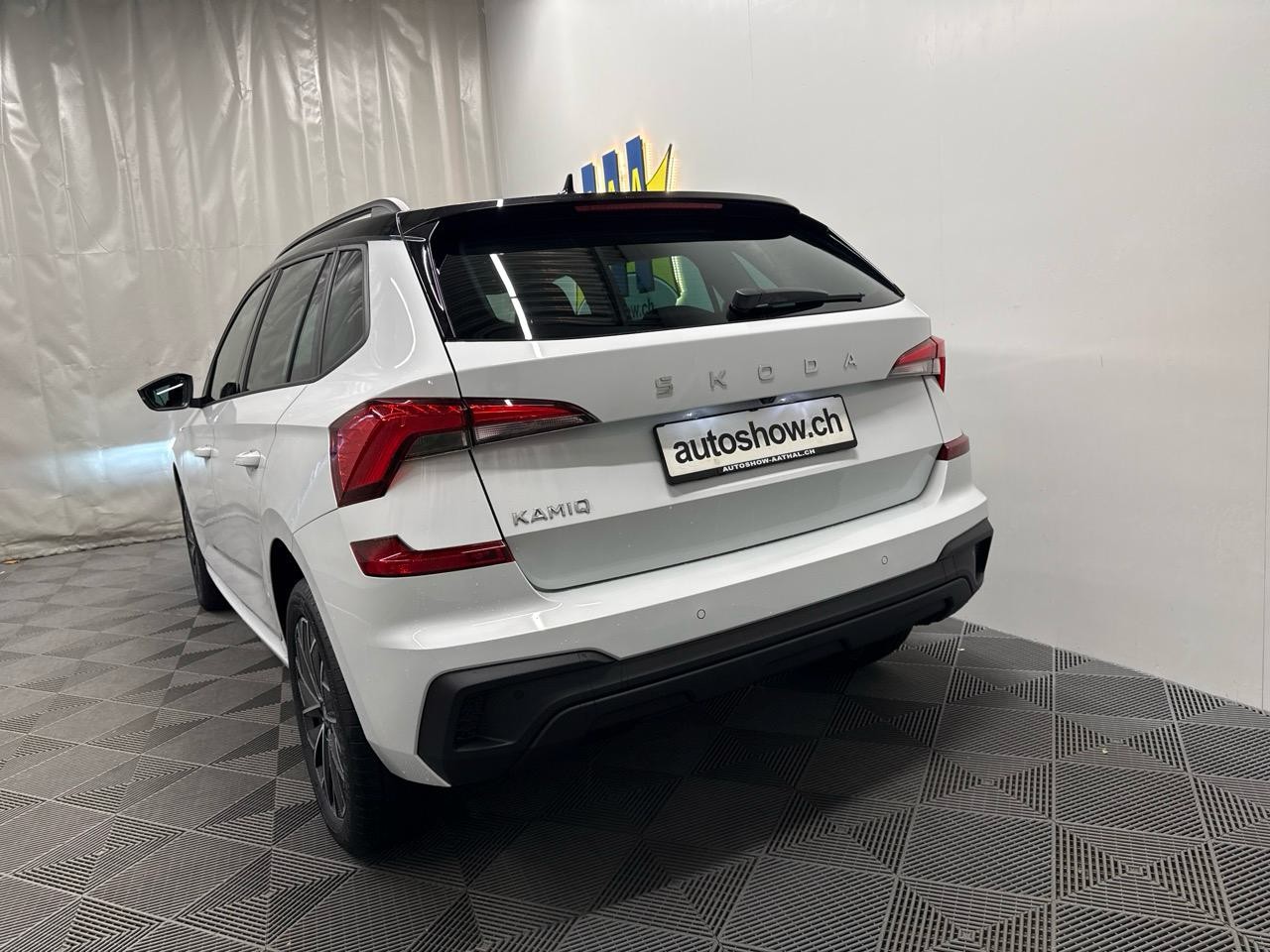 SKODA Kamiq 1.0 TSI Selection Black Pack-image-11