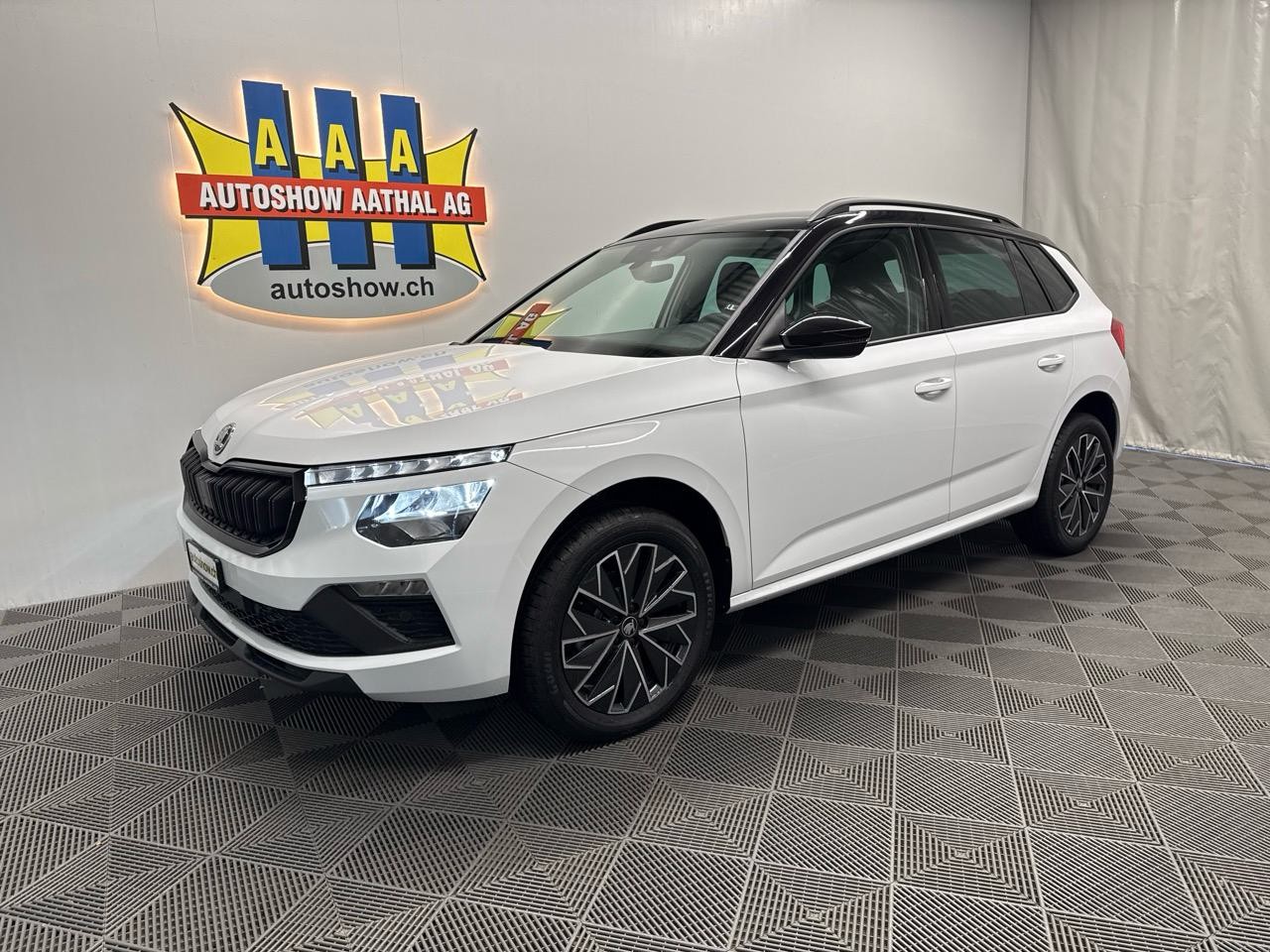 SKODA Kamiq 1.0 TSI Selection Black Pack