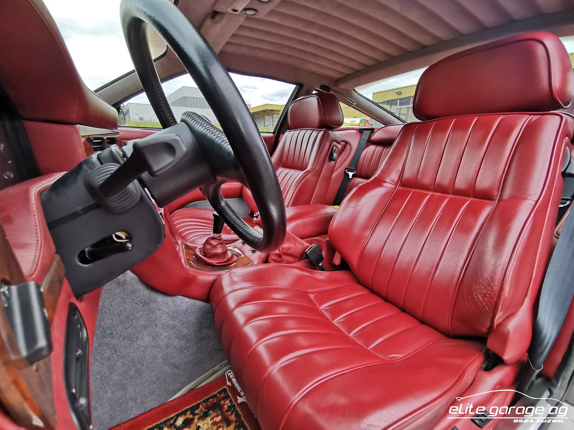 ASTON MARTIN Virage Saloon-image-10