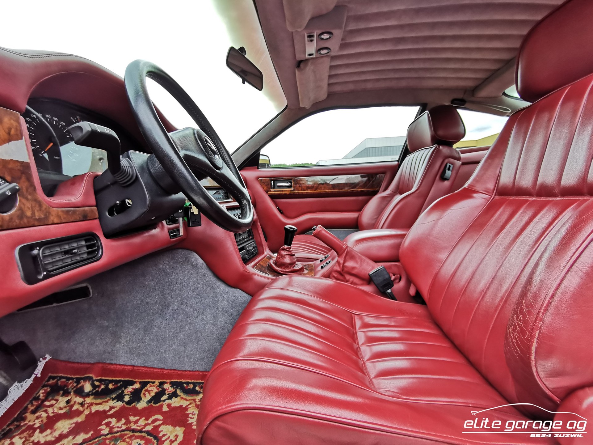 ASTON MARTIN Virage Saloon-image-11